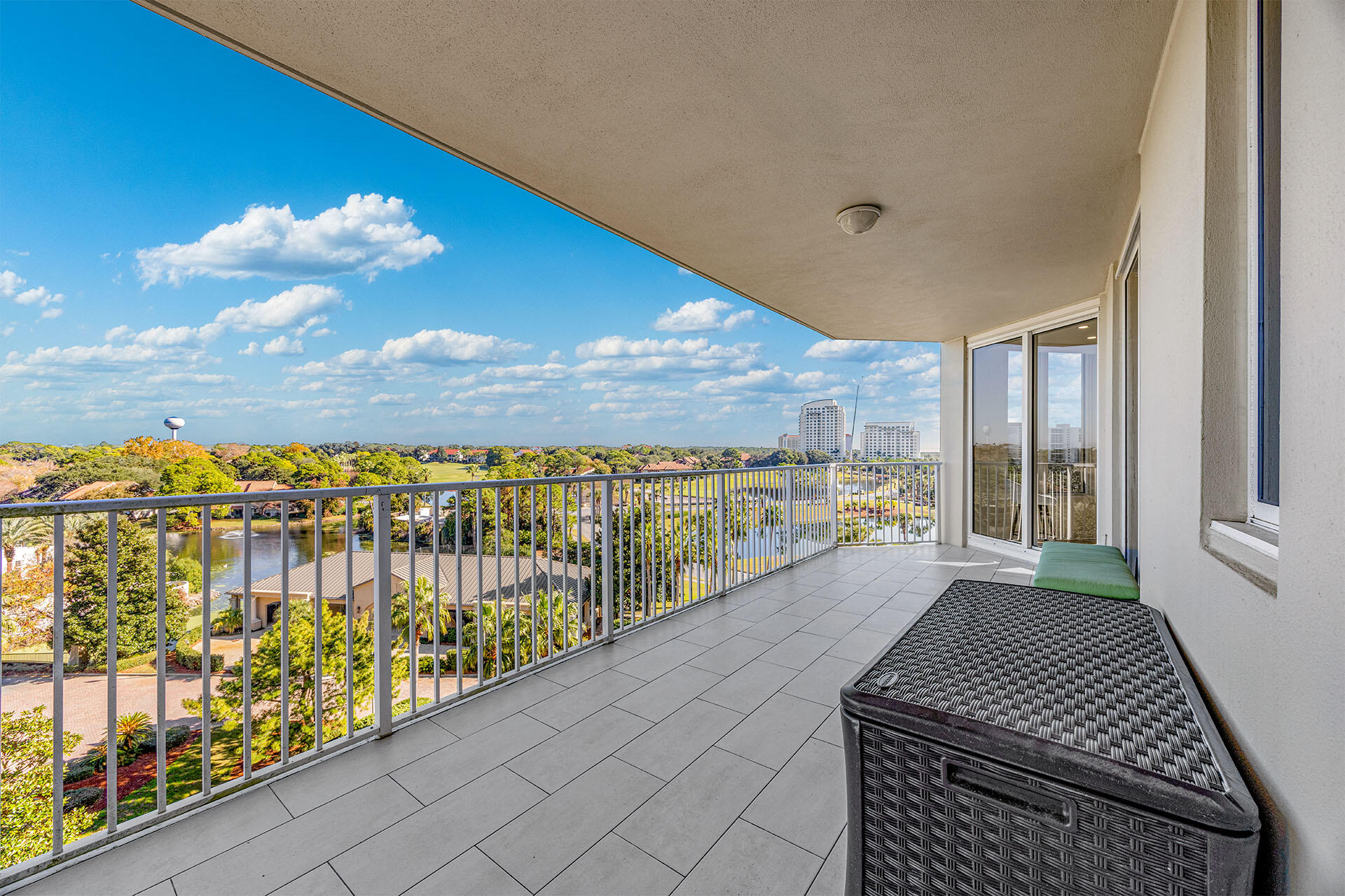 ONE BEACH CLUB DRIVE - Residential