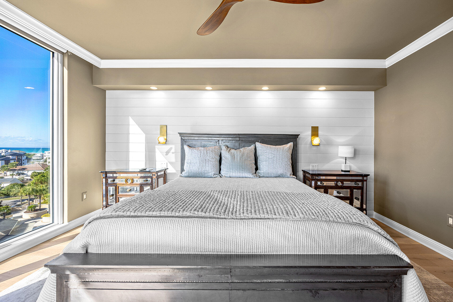 ONE BEACH CLUB DRIVE - Residential