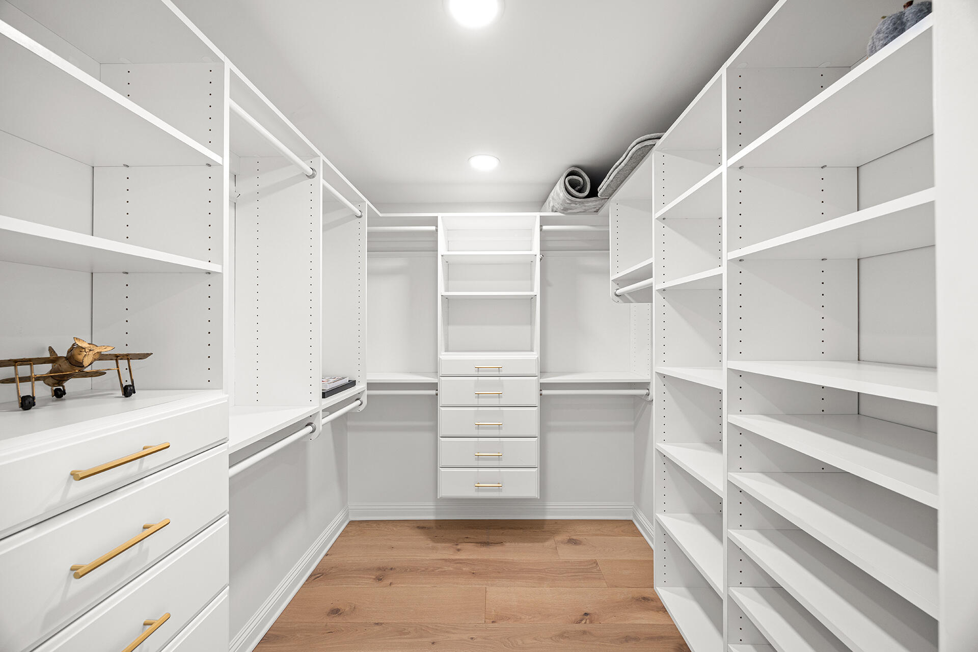 ONE BEACH CLUB DRIVE - Residential