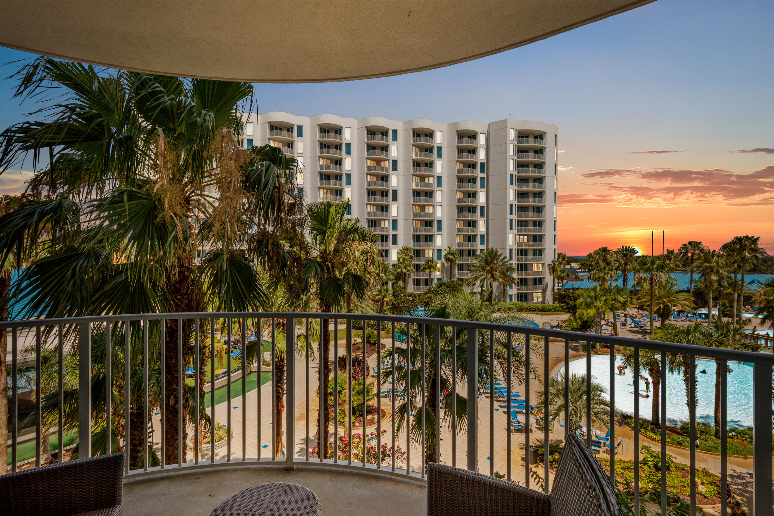 THE PALMS OF DESTIN - Residential