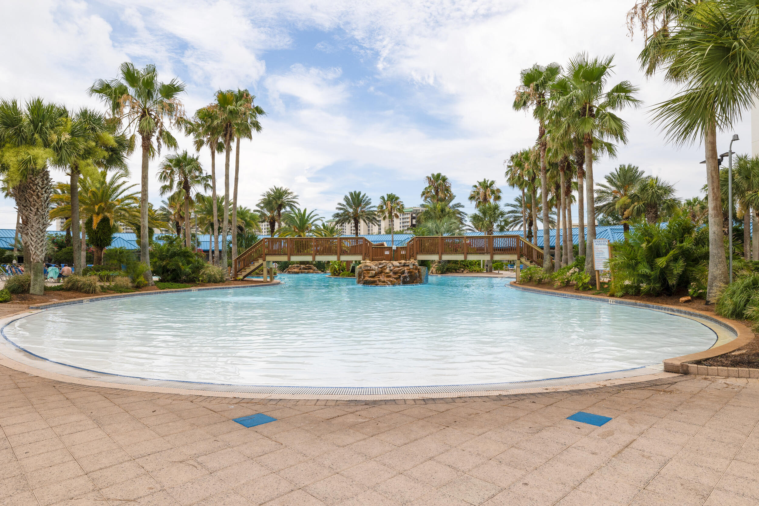 THE PALMS OF DESTIN - Residential