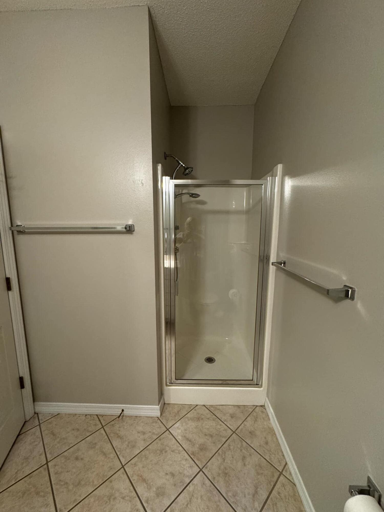 THE OAKS AT NICEVILLE PH III UNIT 159 - Residential Lease