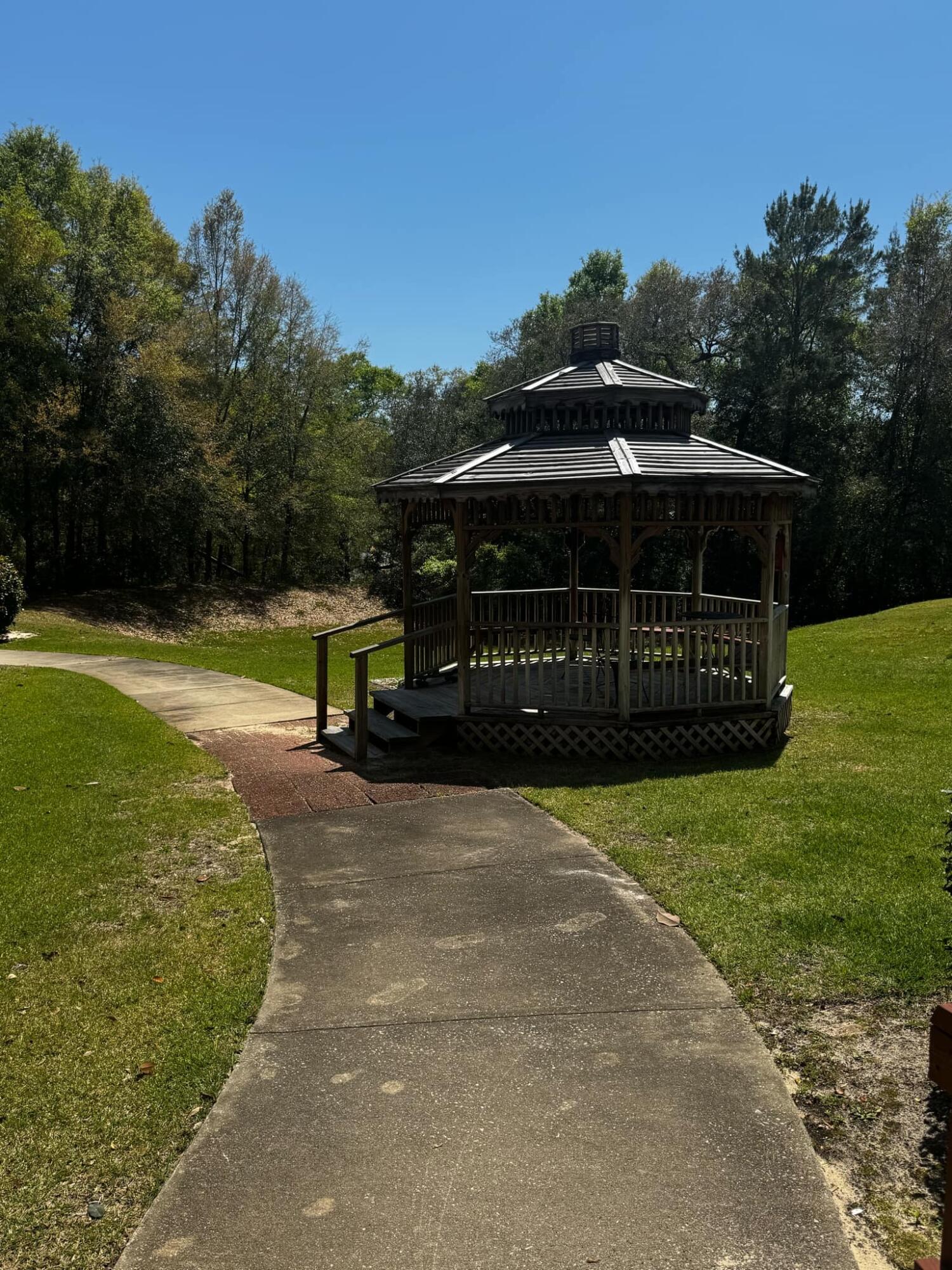 THE OAKS AT NICEVILLE PH III UNIT 159 - Residential Lease
