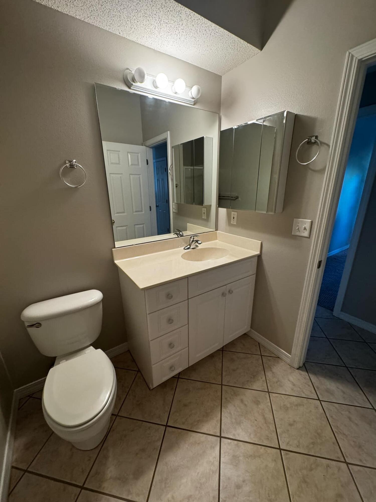 THE OAKS AT NICEVILLE PH III UNIT 159 - Residential Lease