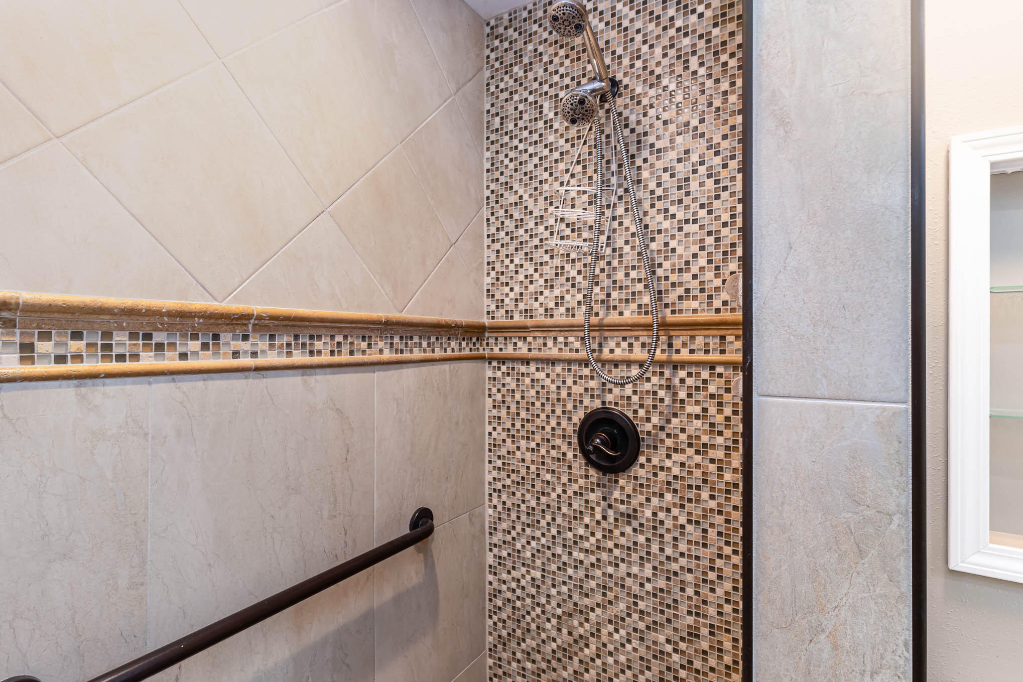 ROYAL OAK VILLAGE 2E - Residential