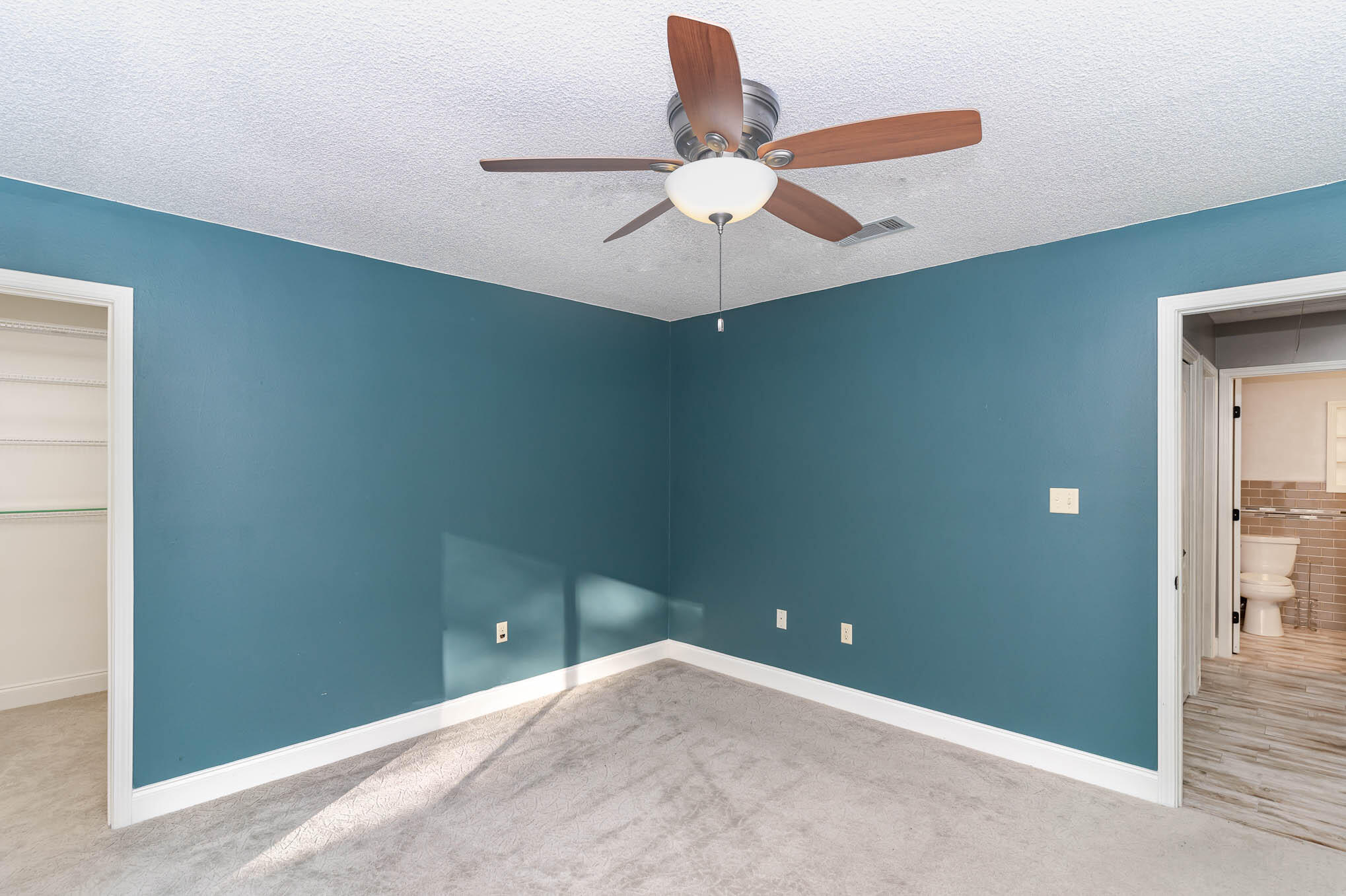 ROYAL OAK VILLAGE 2E - Residential