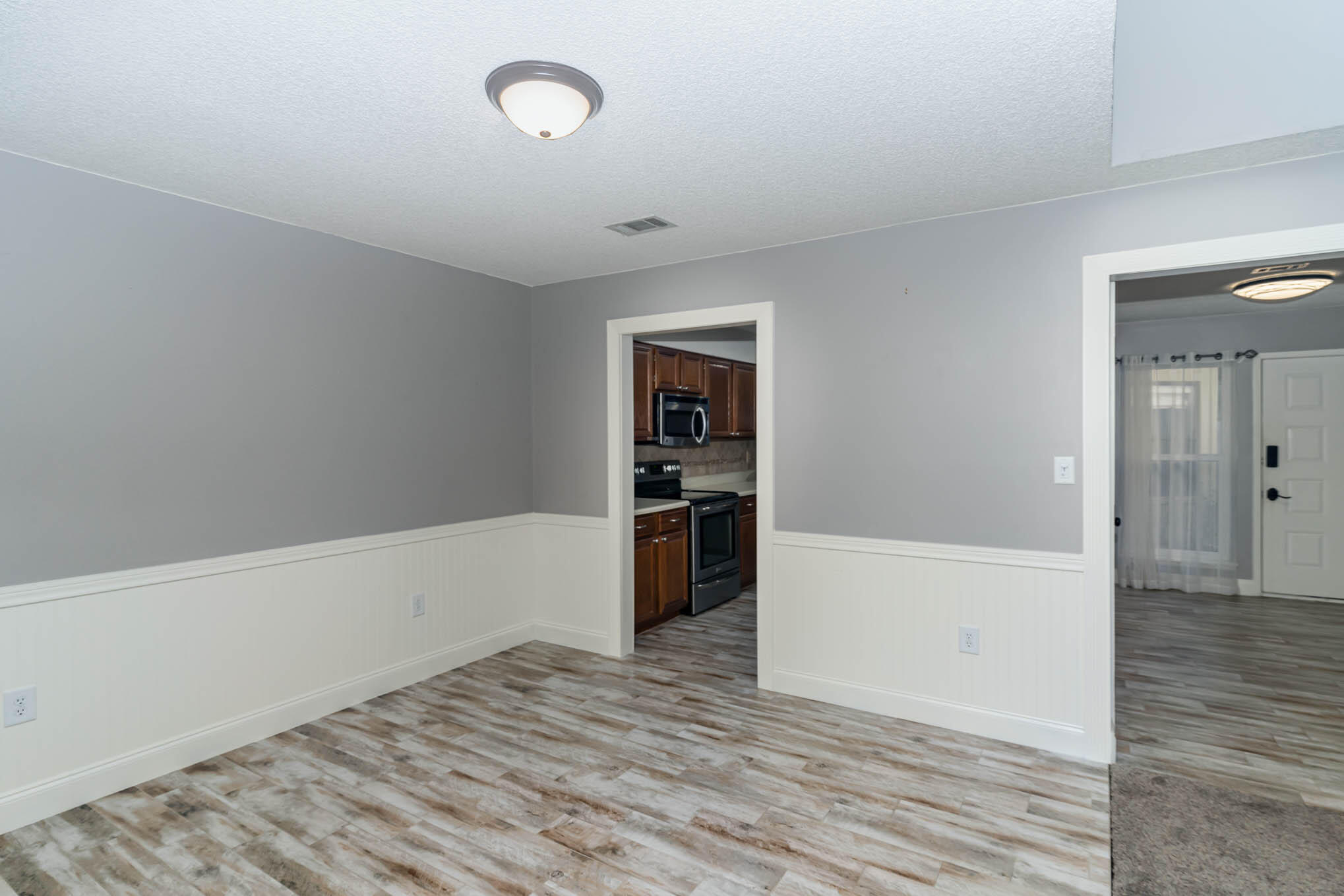 ROYAL OAK VILLAGE 2E - Residential