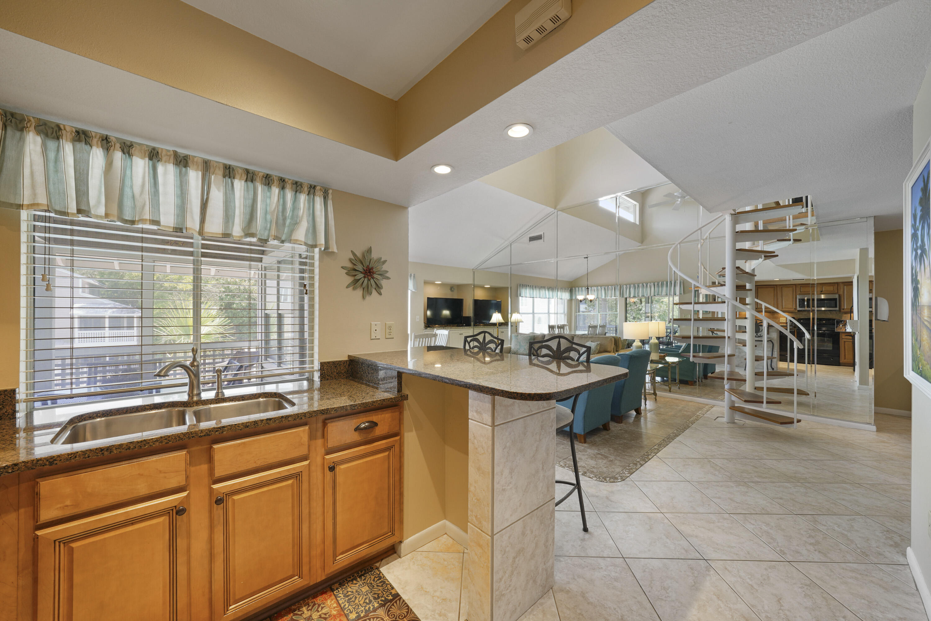 HIDDEN DUNES BEACH COTTAGES 2 - Residential