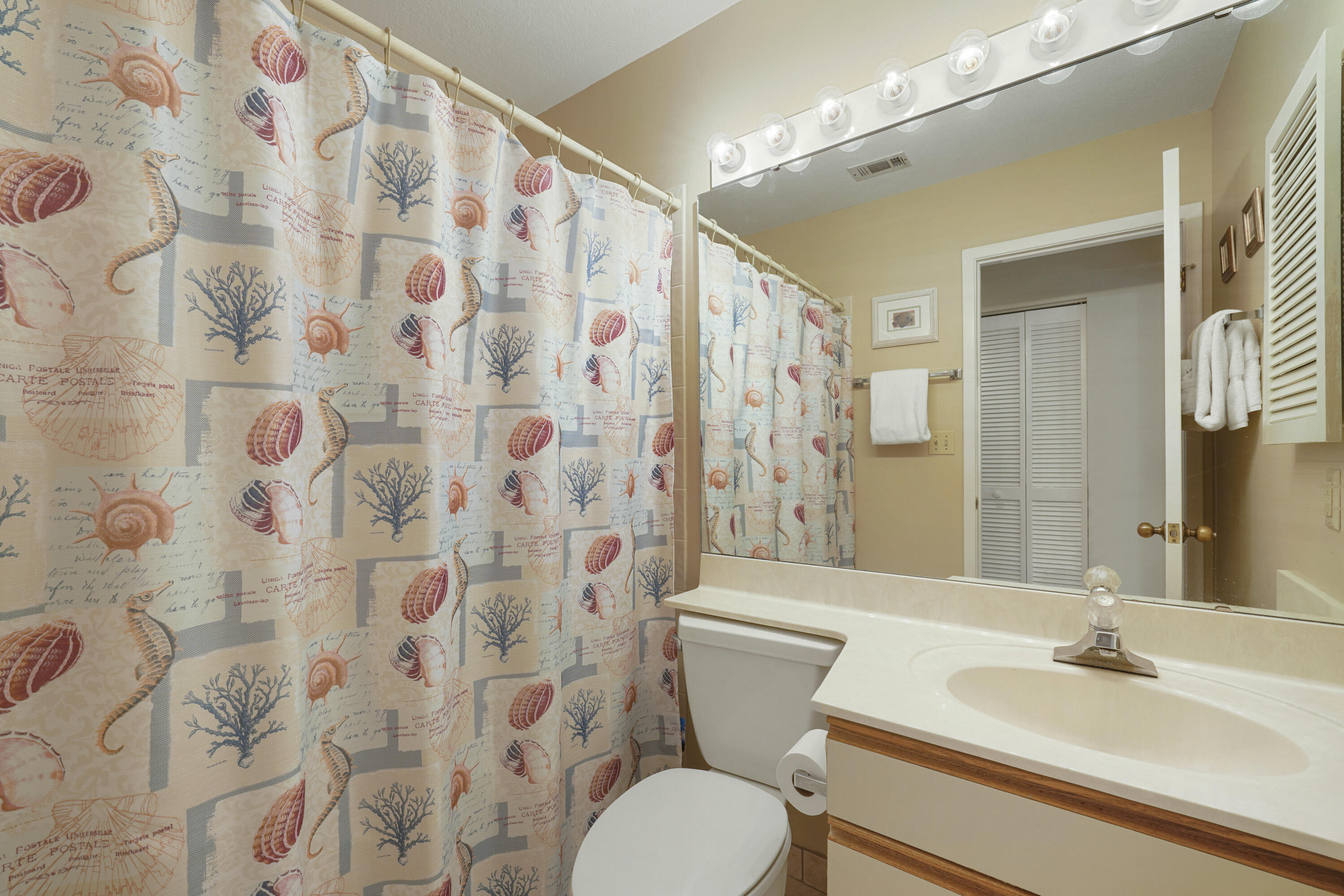 HIDDEN DUNES BEACH COTTAGES 2 - Residential