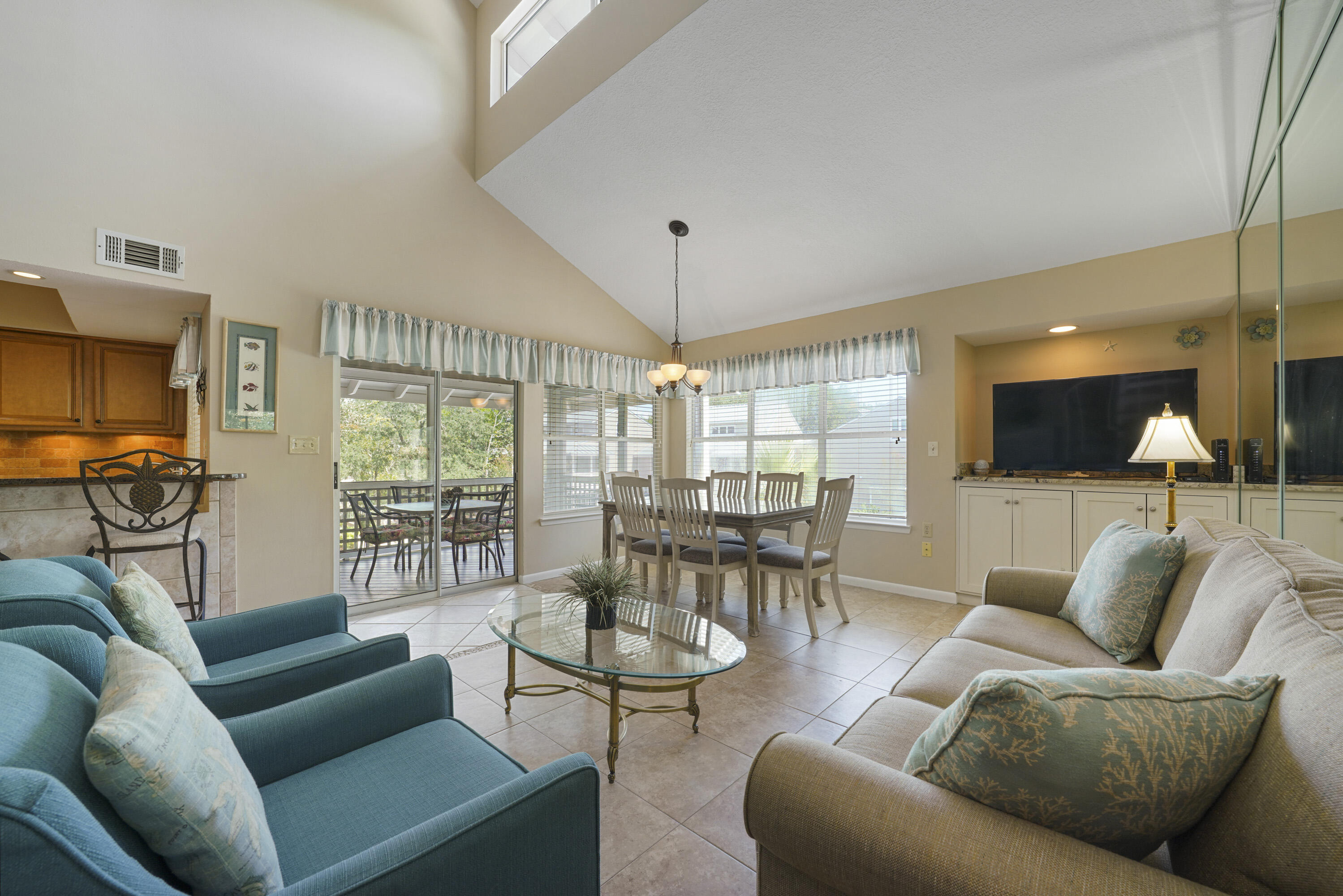 HIDDEN DUNES BEACH COTTAGES 2 - Residential