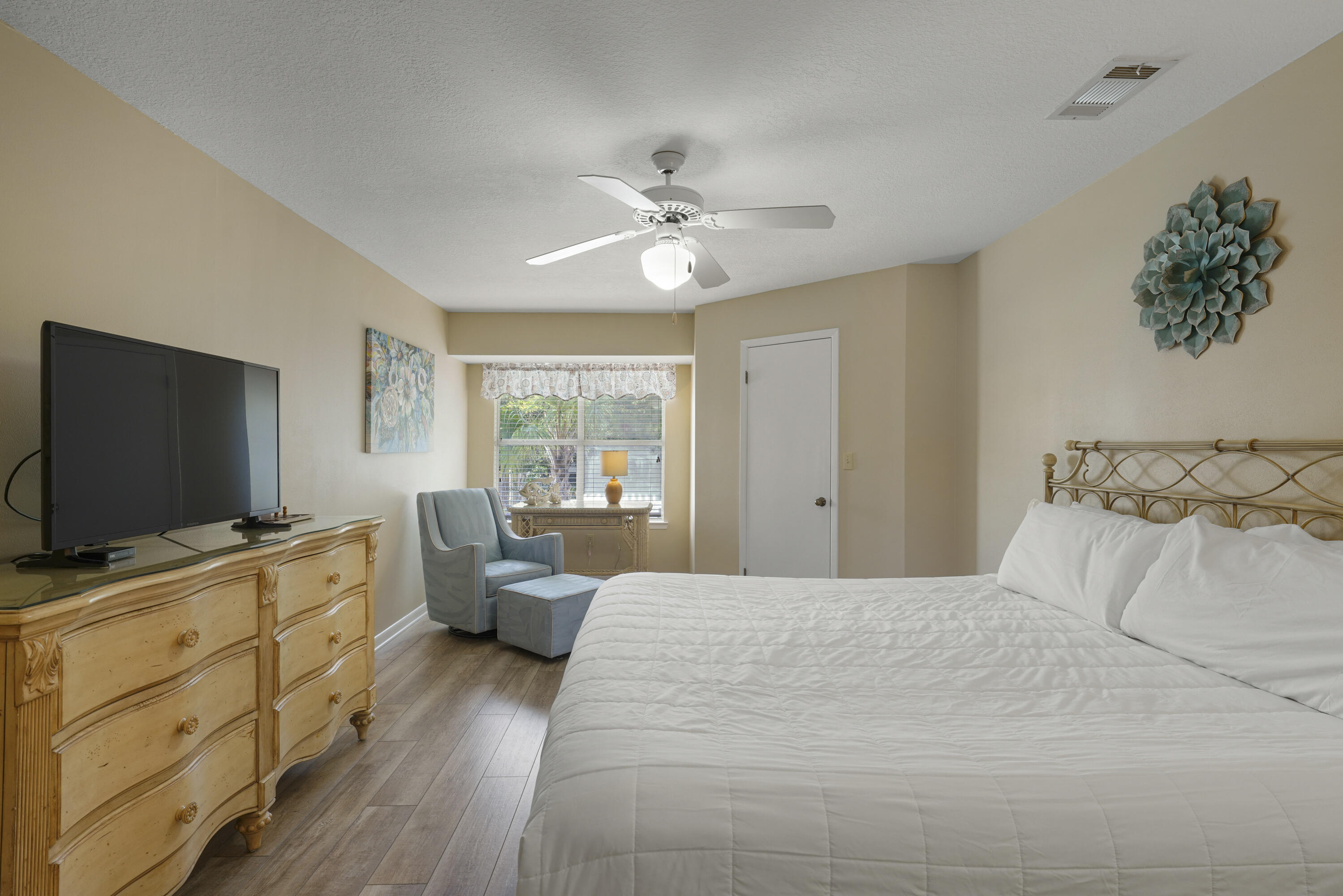 HIDDEN DUNES BEACH COTTAGES 2 - Residential