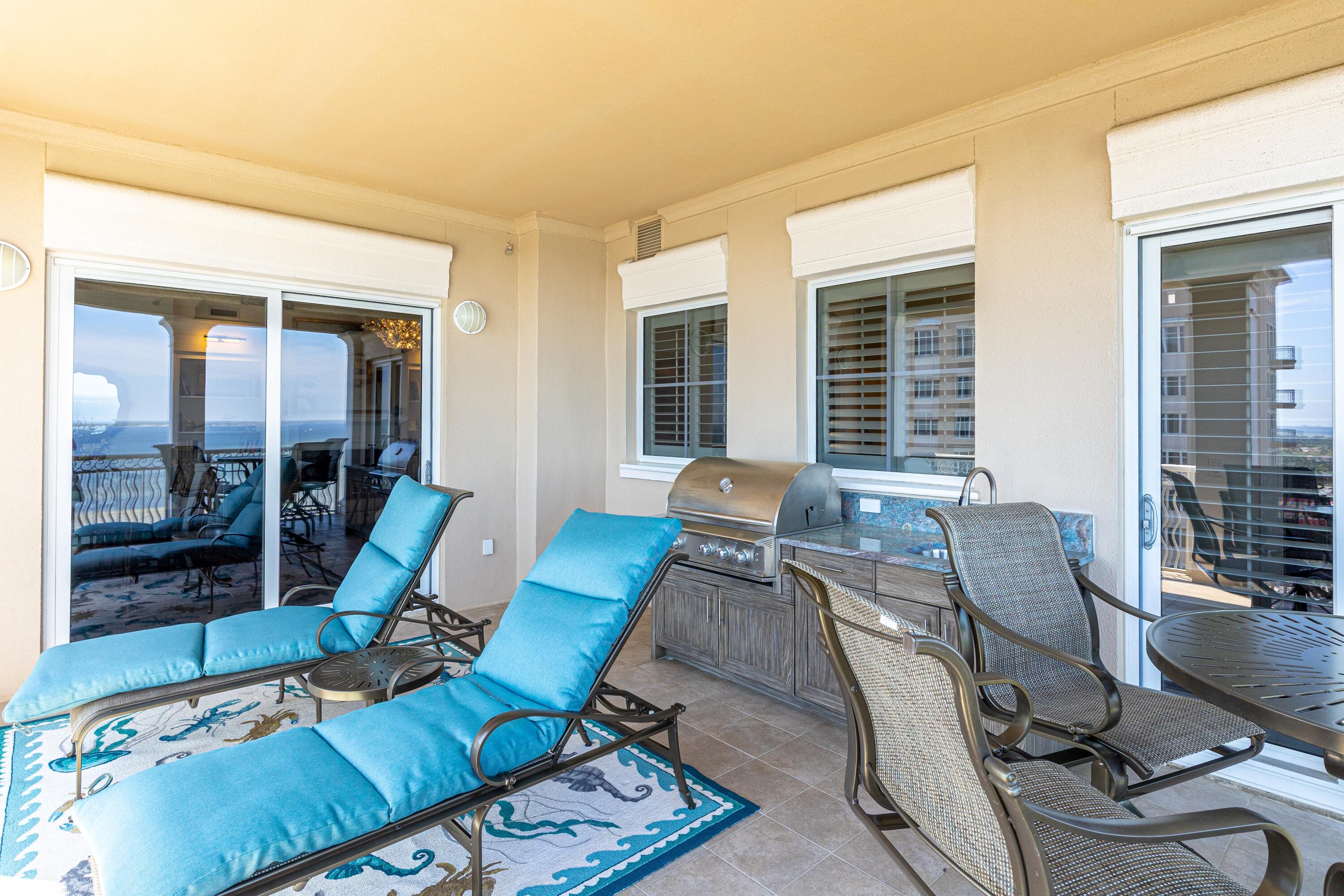 ONE WATER PLACE AT KELLY PLANTATION - Residential