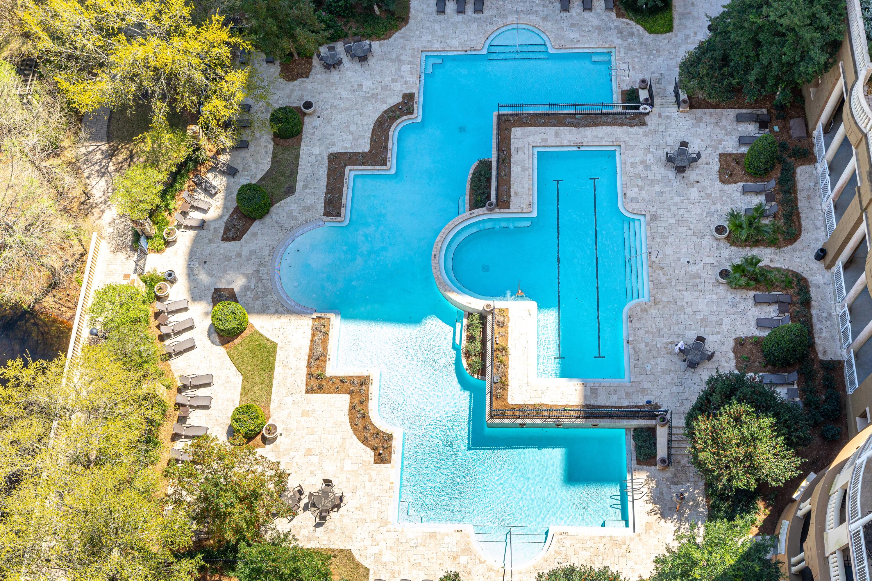 ONE WATER PLACE AT KELLY PLANTATION - Residential