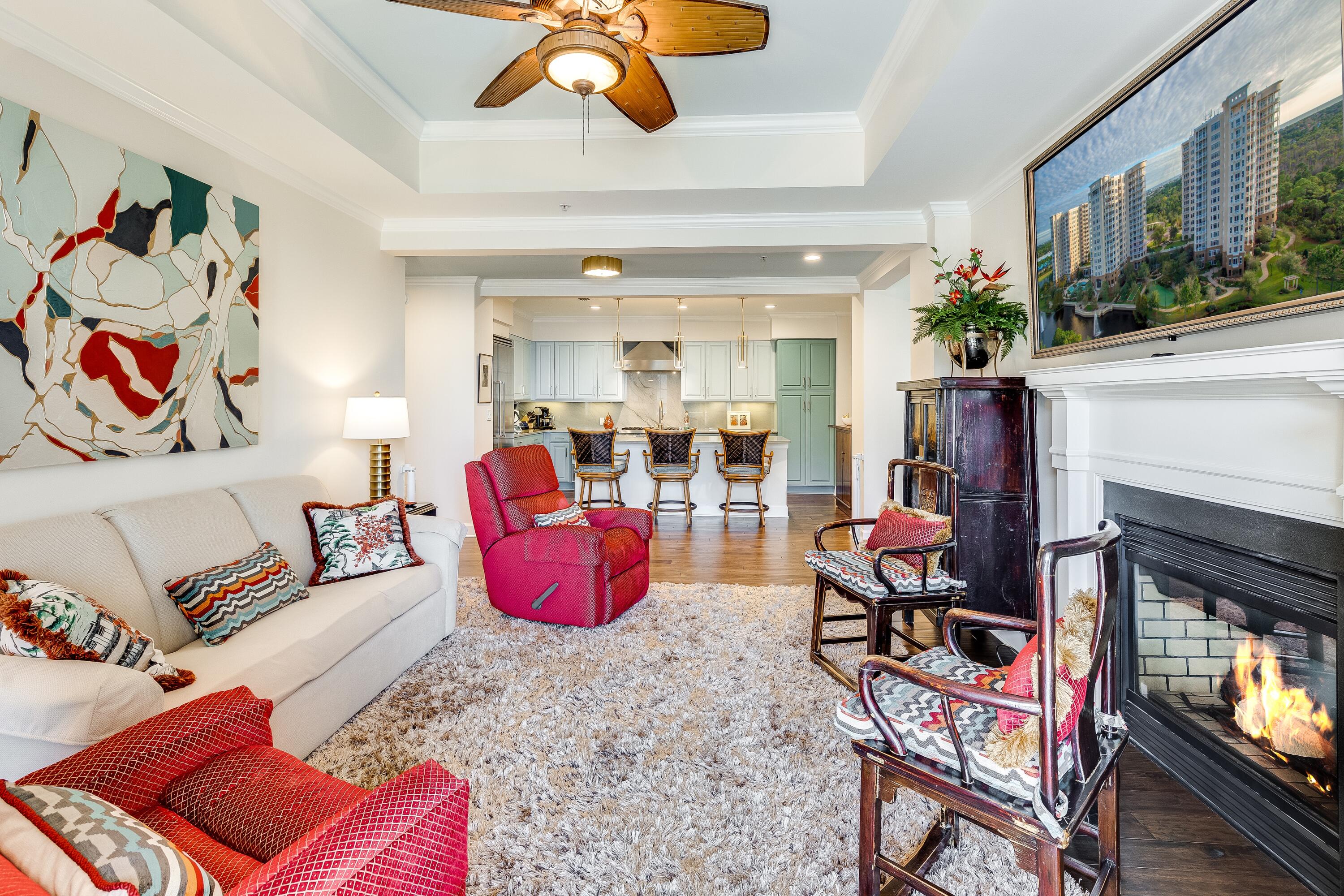 ONE WATER PLACE AT KELLY PLANTATION - Residential