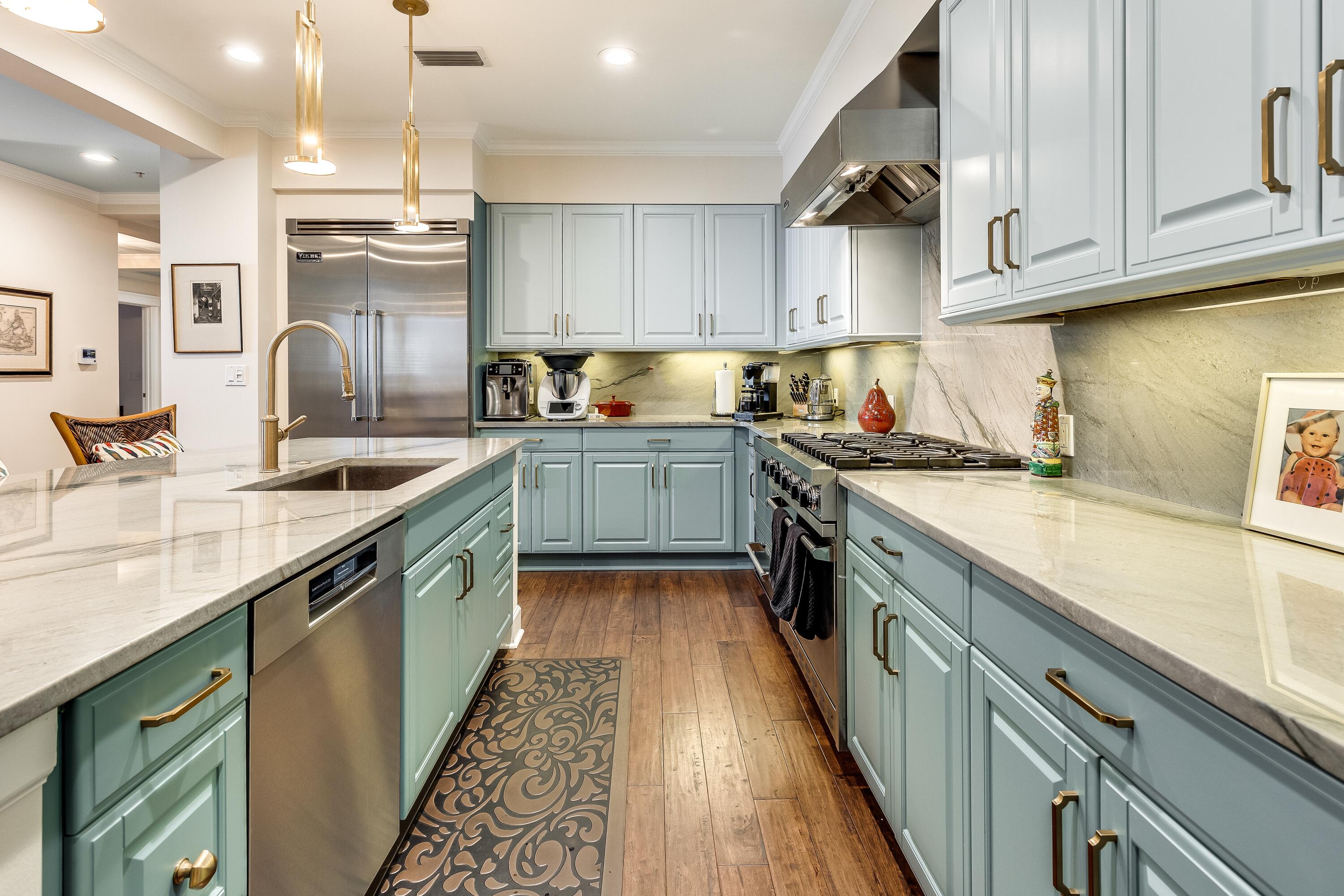 ONE WATER PLACE AT KELLY PLANTATION - Residential