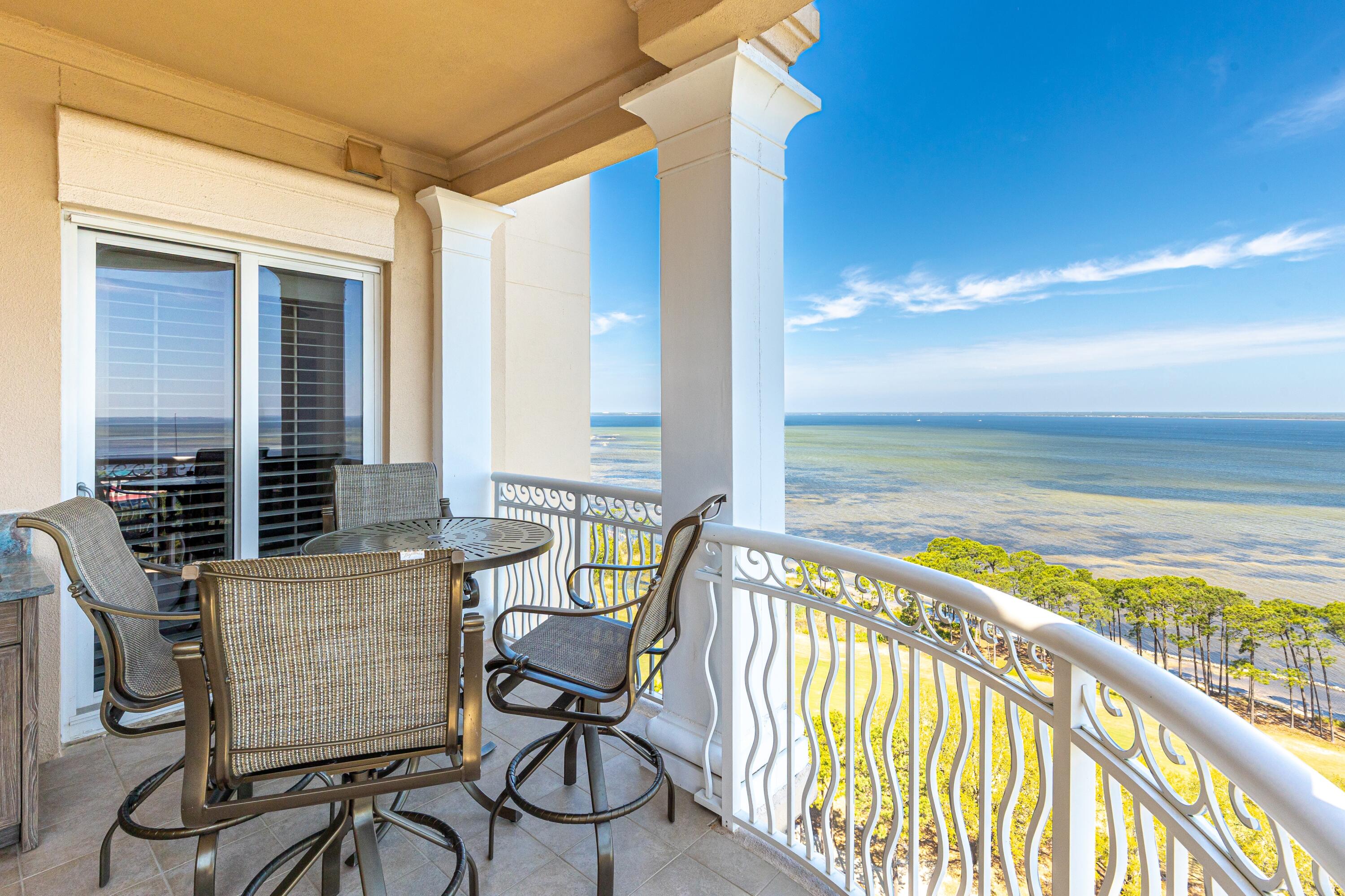 ONE WATER PLACE AT KELLY PLANTATION - Residential