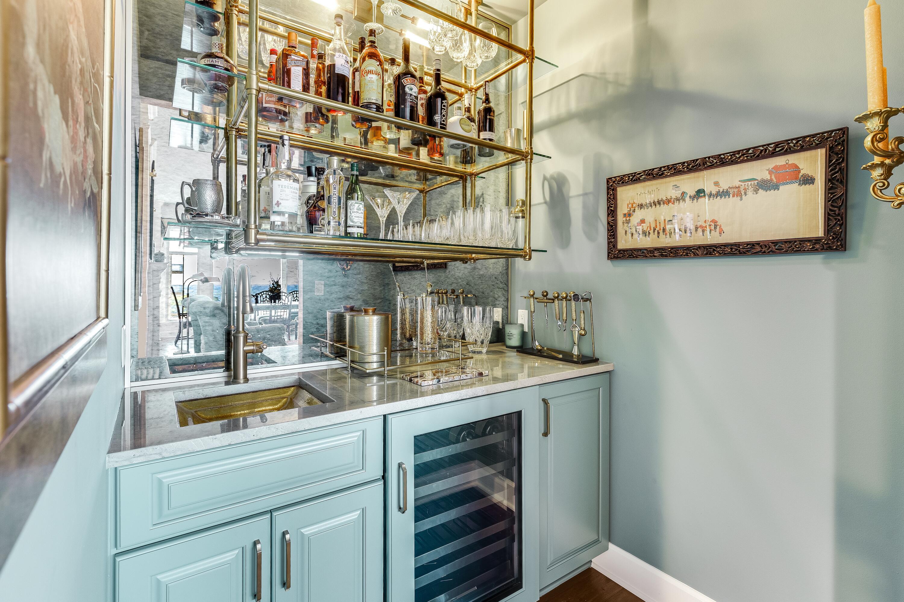 ONE WATER PLACE AT KELLY PLANTATION - Residential