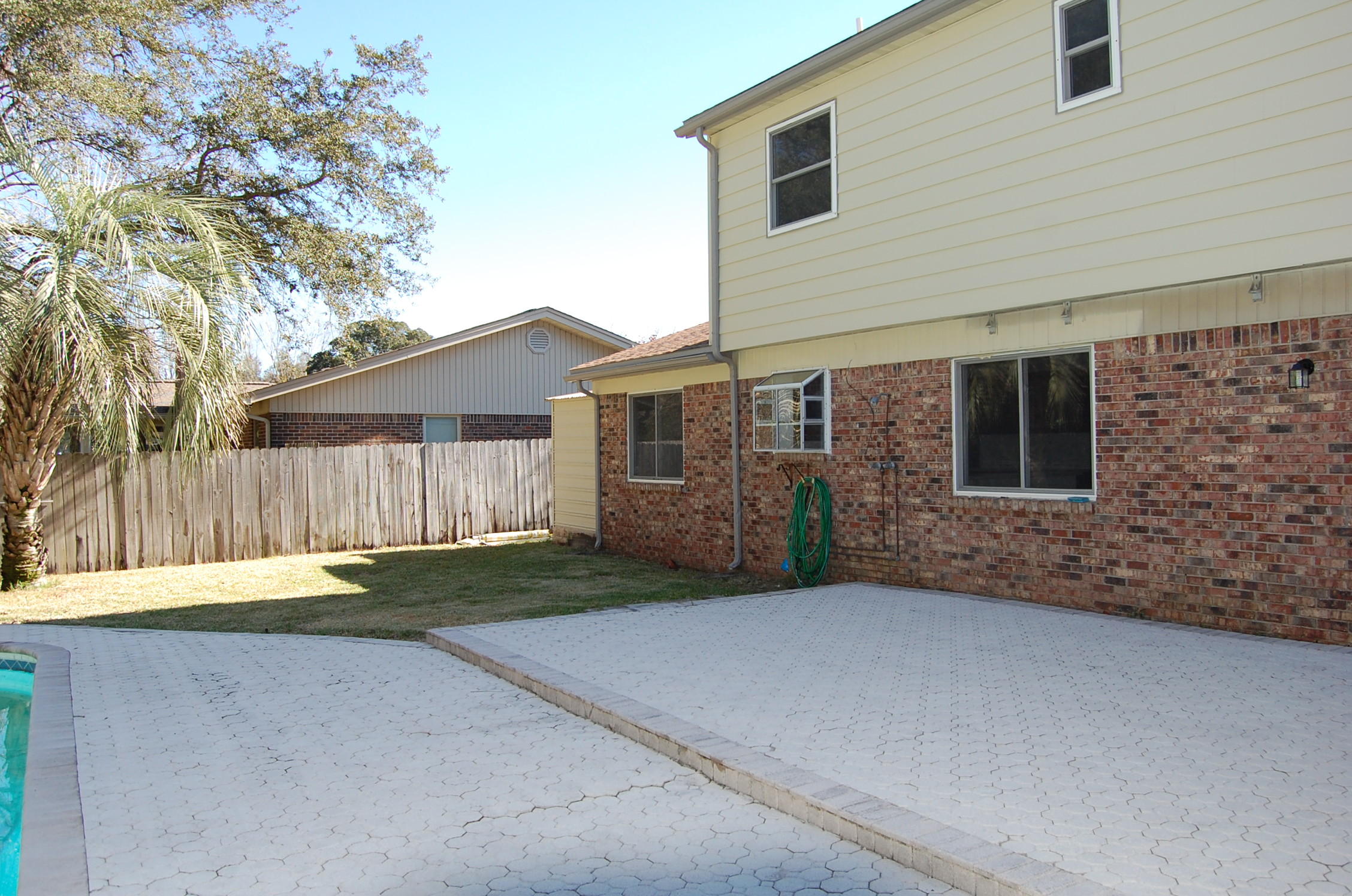 LAKE LORRAINE ESTATES 2 - Residential