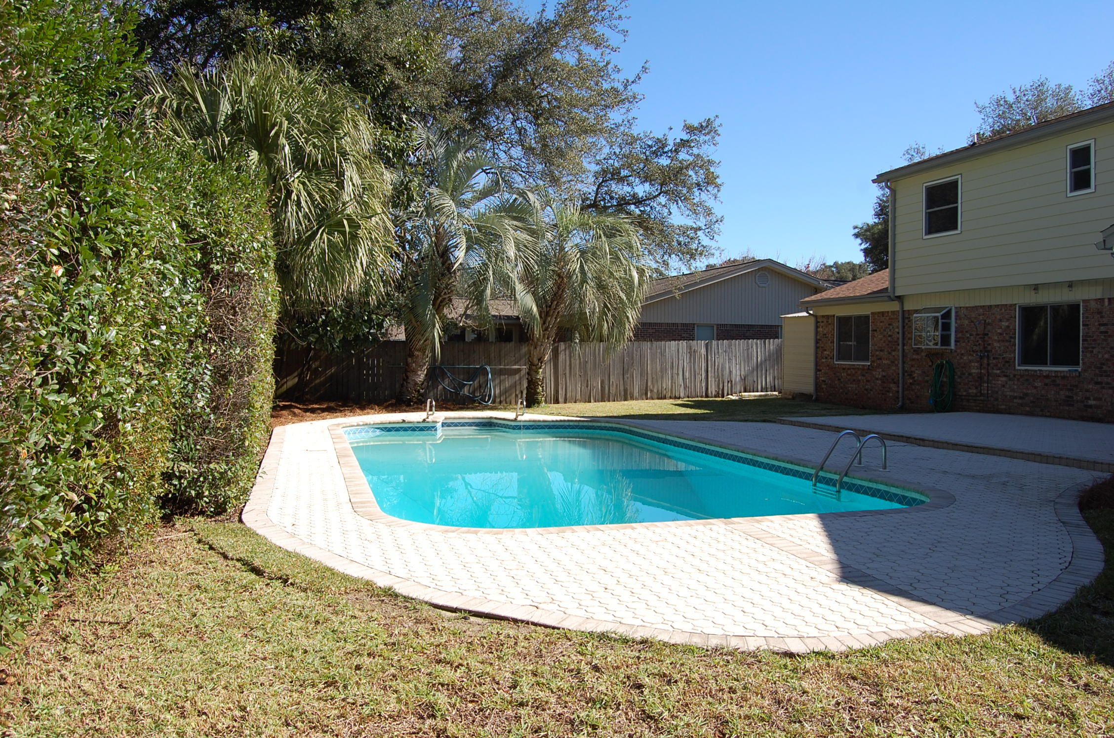 LAKE LORRAINE ESTATES 2 - Residential