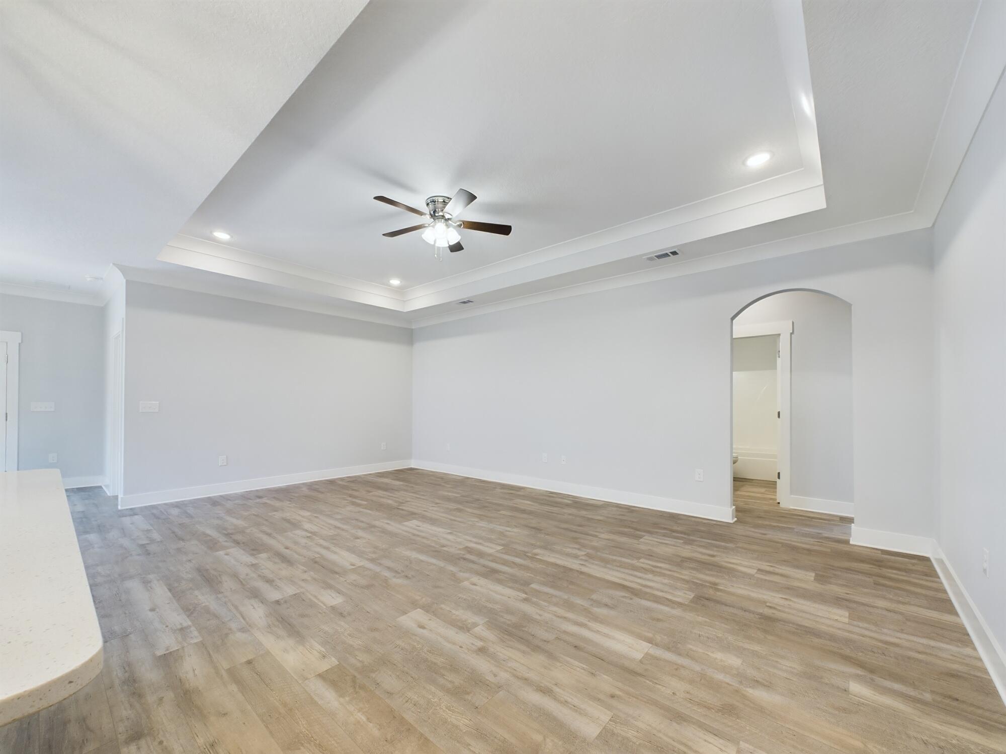 VALPARAISO PINECREST 6 - Residential