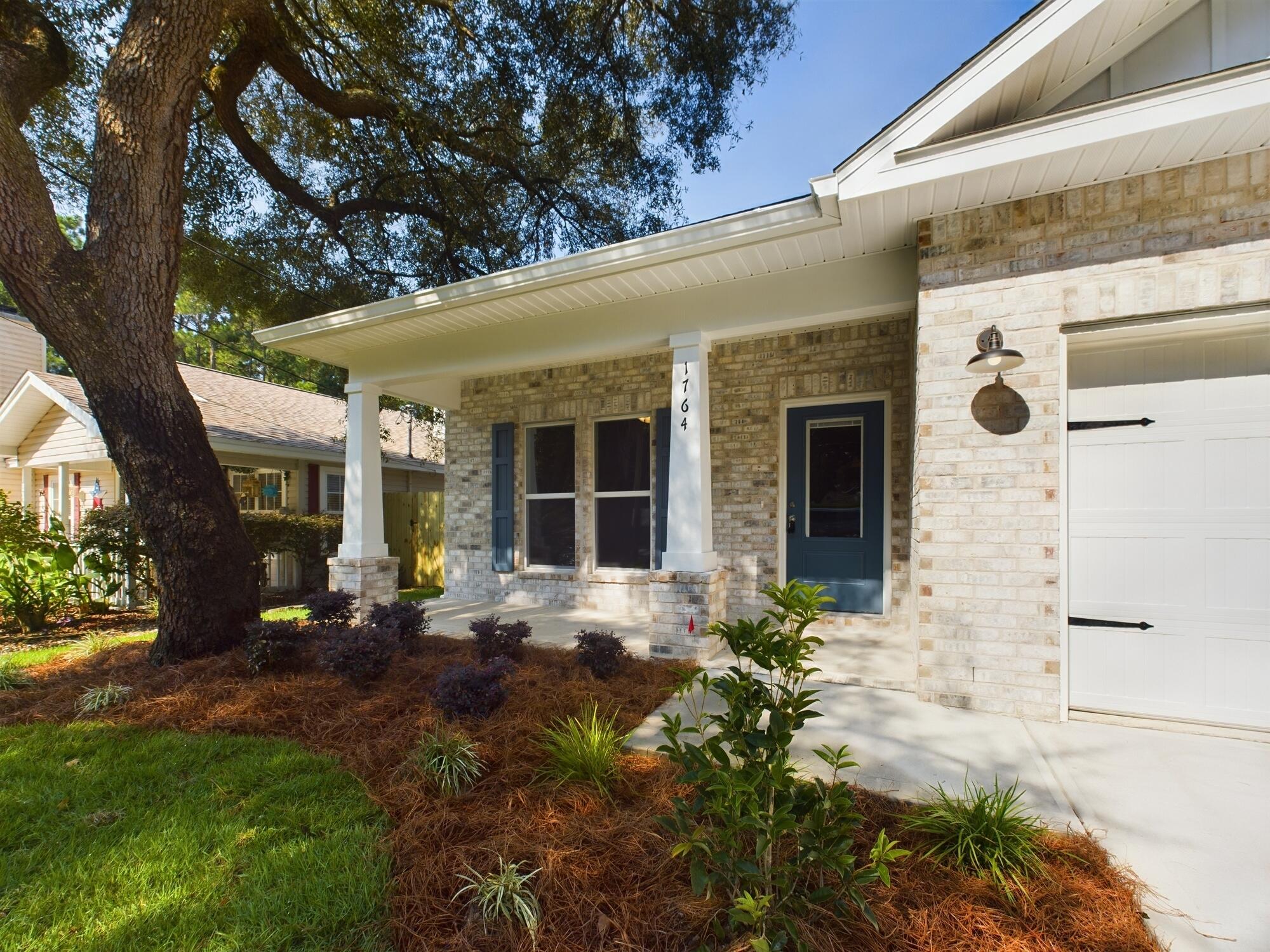 VALPARAISO PINECREST 6 - Residential