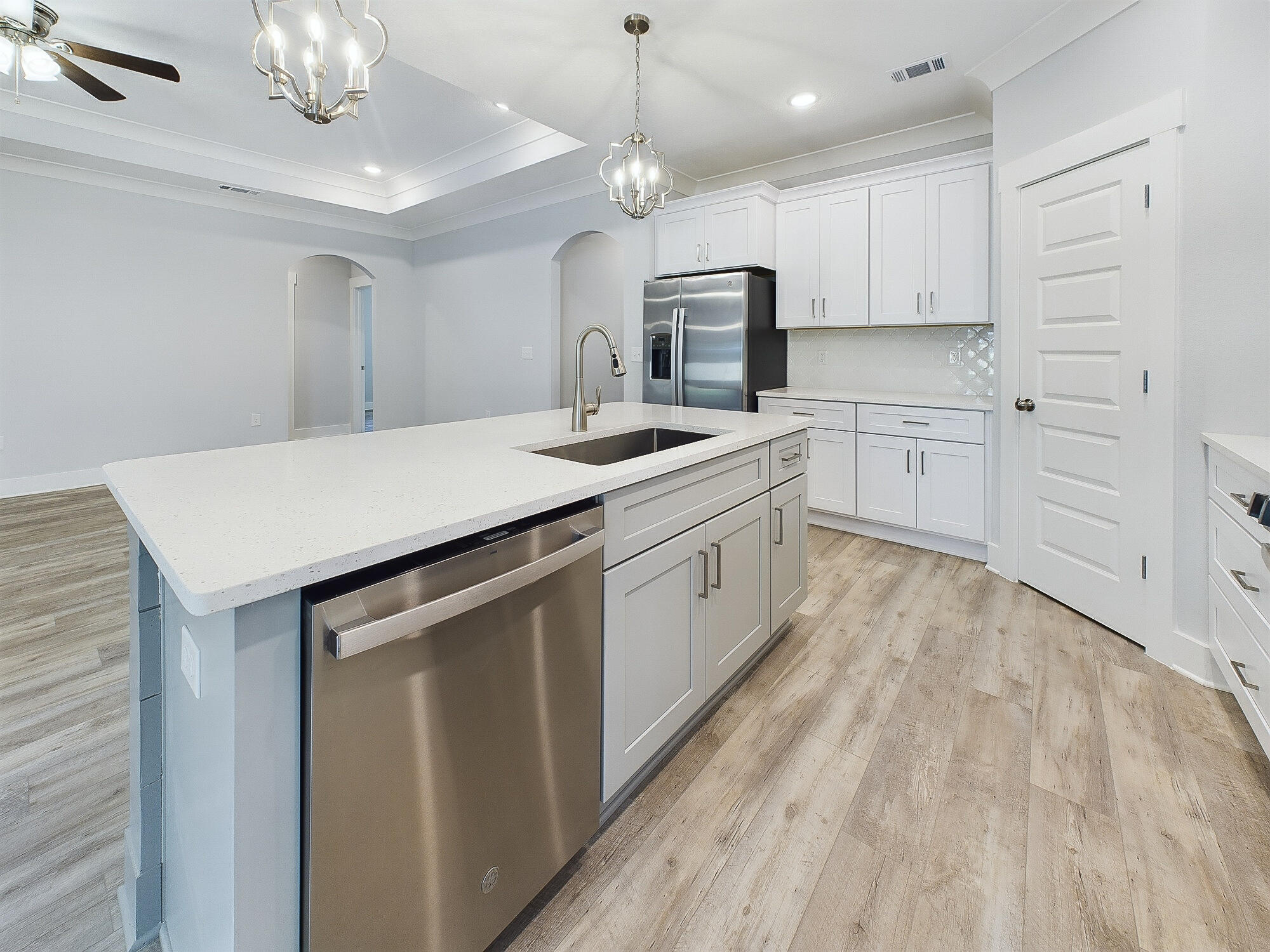 VALPARAISO PINECREST 6 - Residential