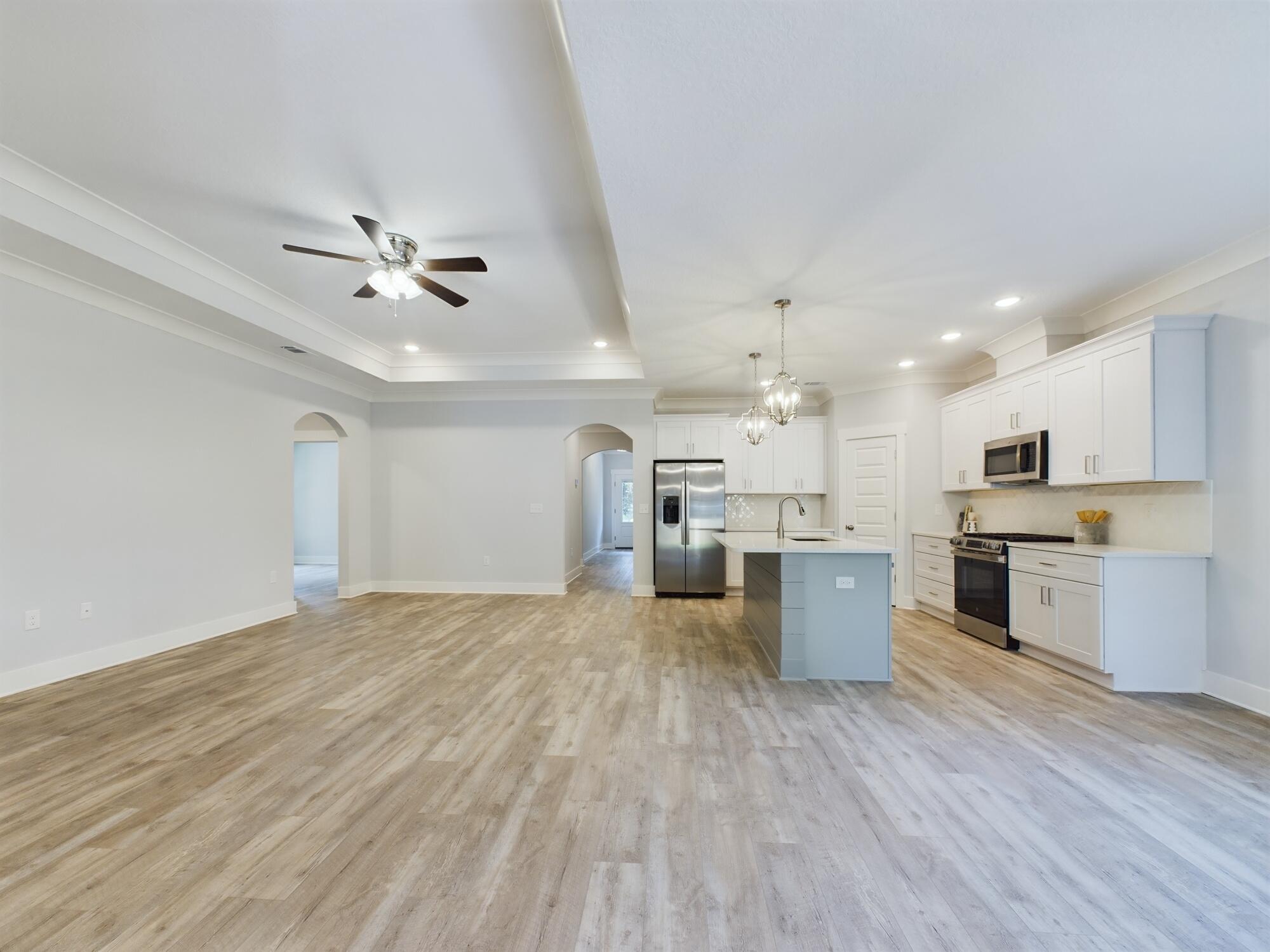 VALPARAISO PINECREST 6 - Residential