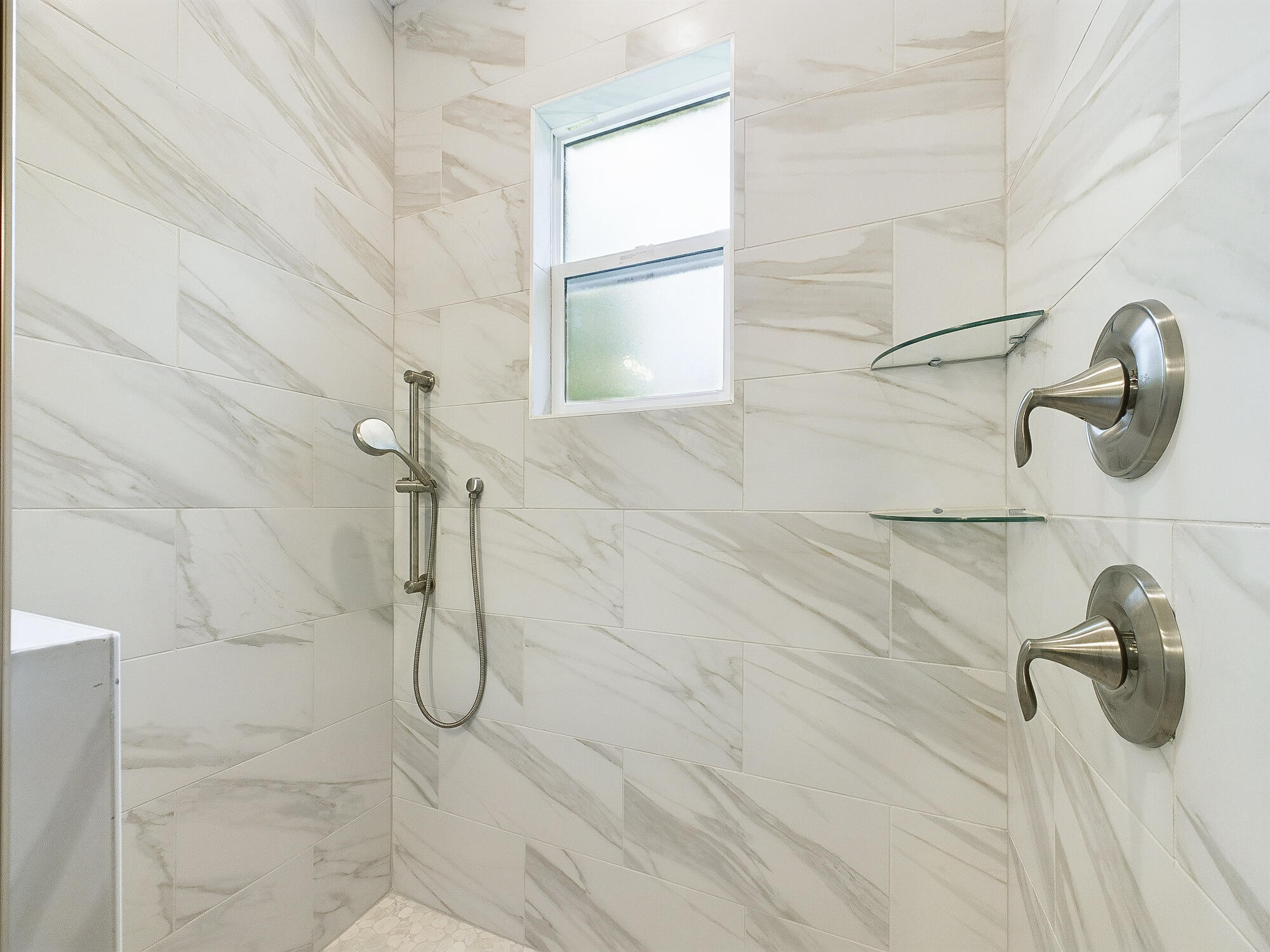 VALPARAISO PINECREST 6 - Residential