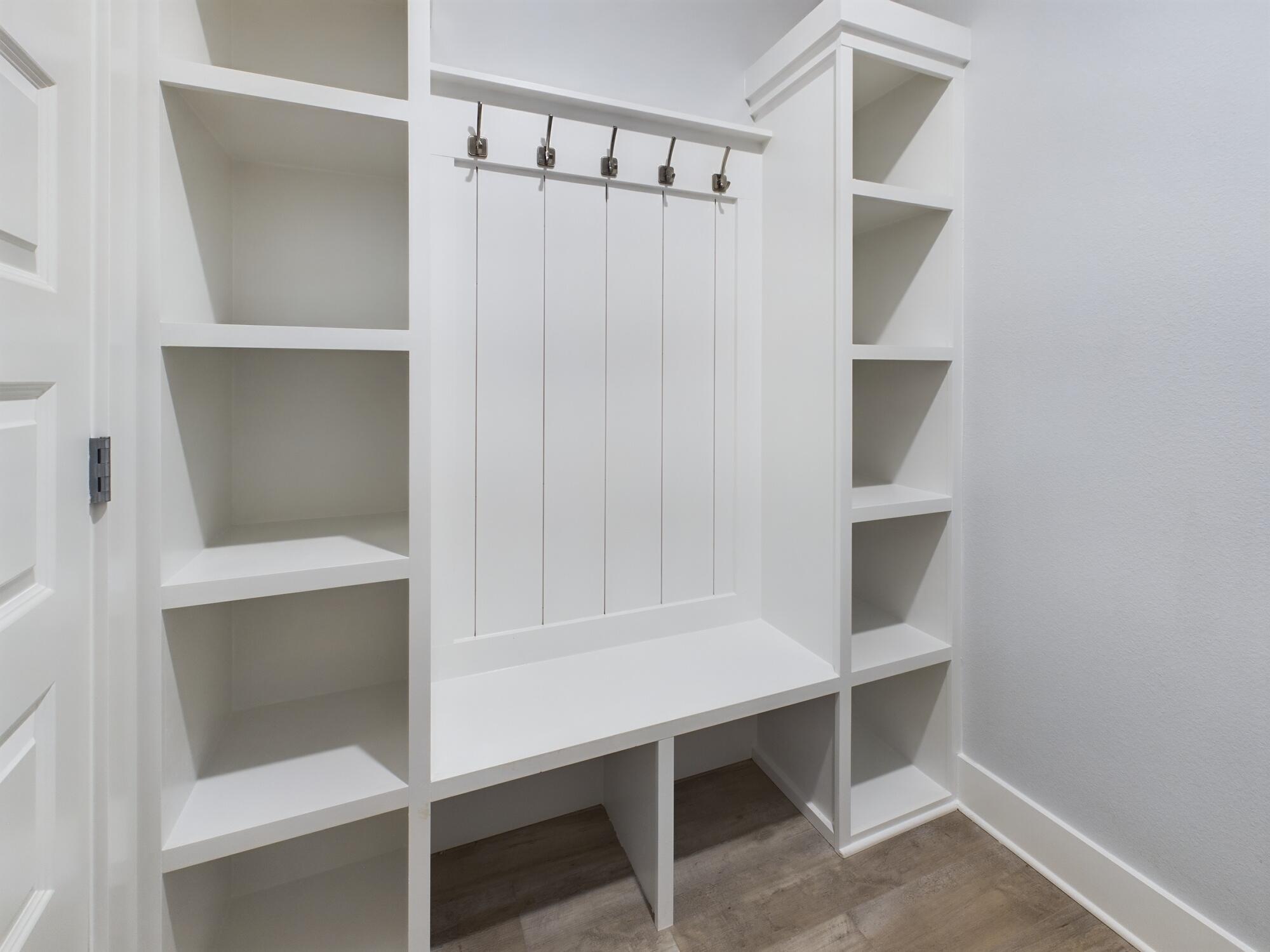 VALPARAISO PINECREST 6 - Residential