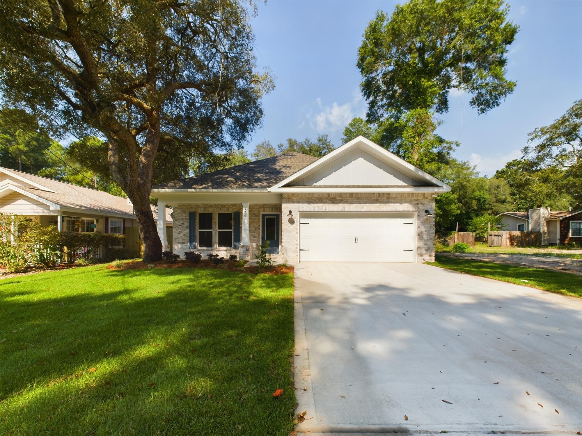 VALPARAISO PINECREST 6 - Residential