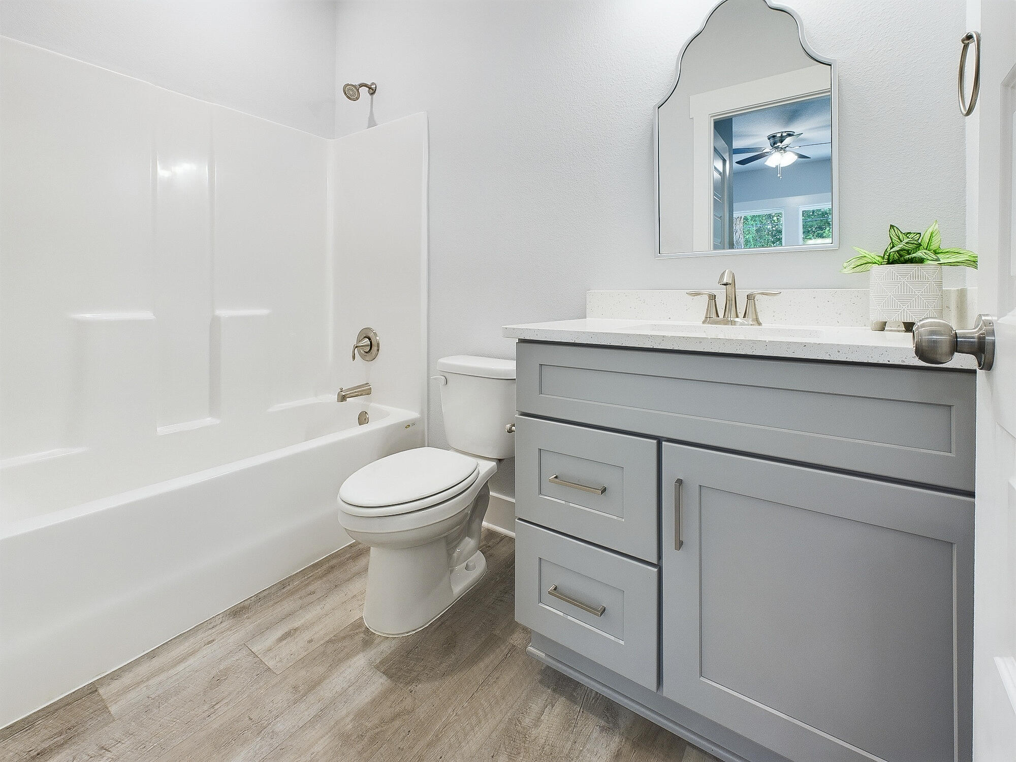 VALPARAISO PINECREST 6 - Residential