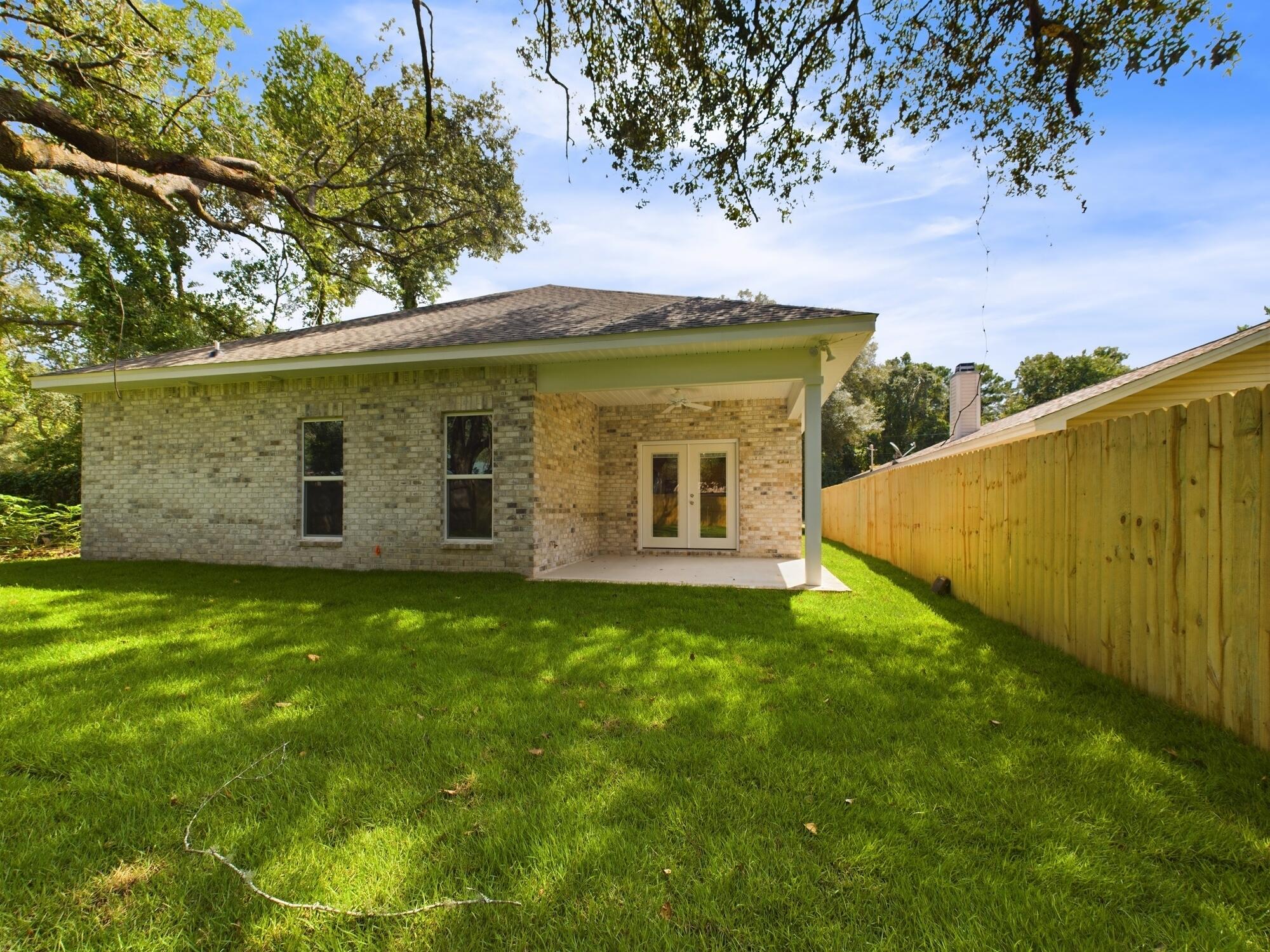 VALPARAISO PINECREST 6 - Residential