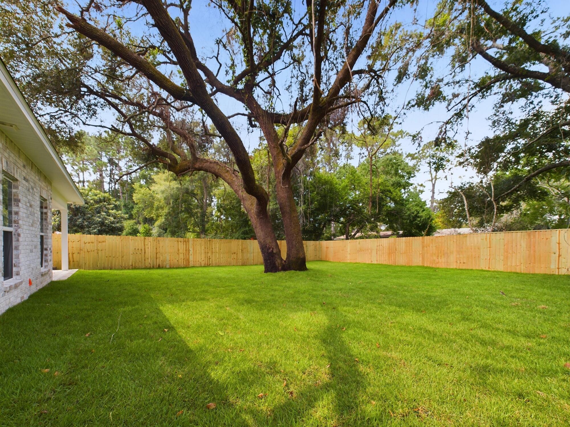 VALPARAISO PINECREST 6 - Residential