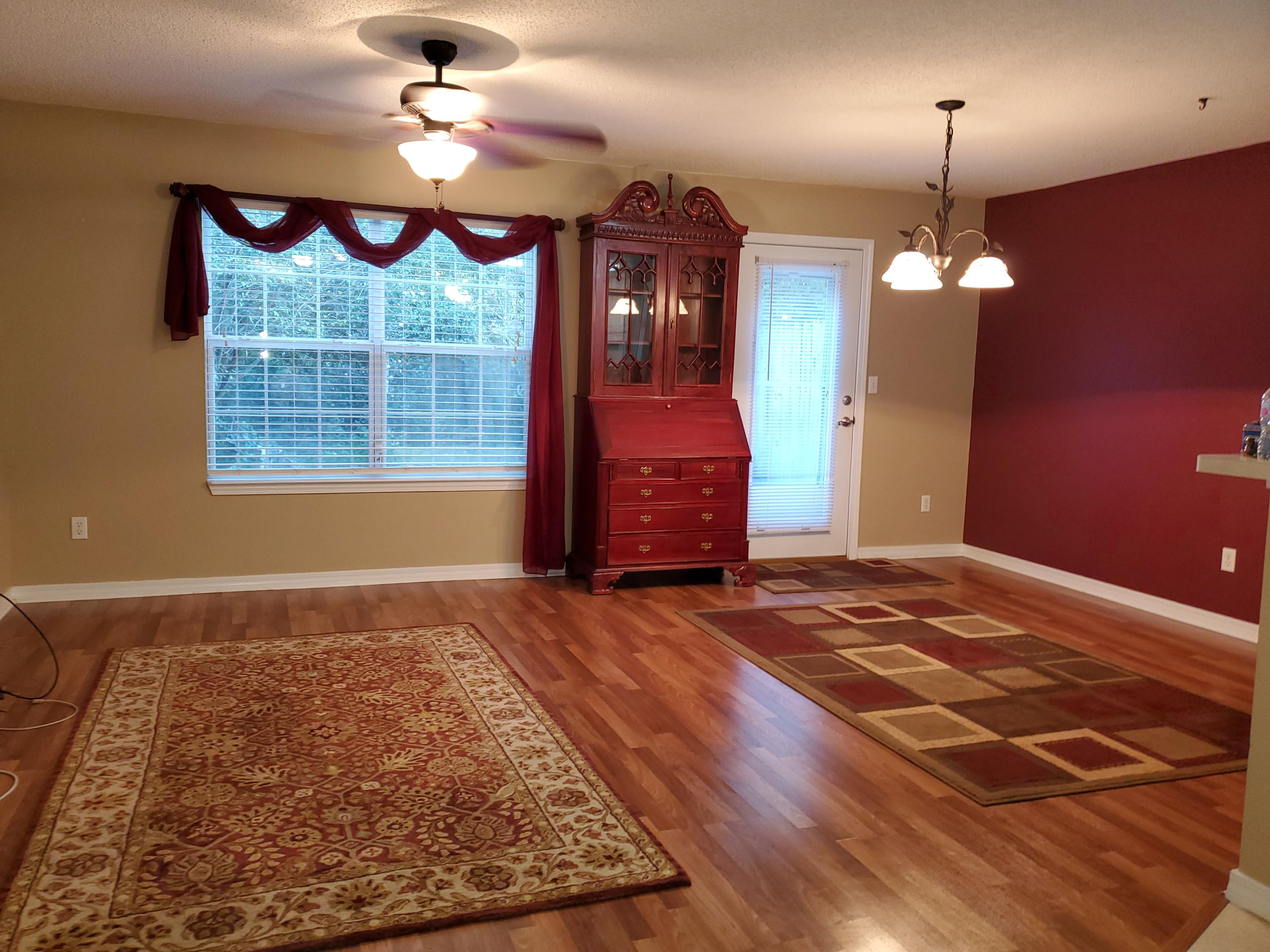 ADASHAN GARDYNS - Residential