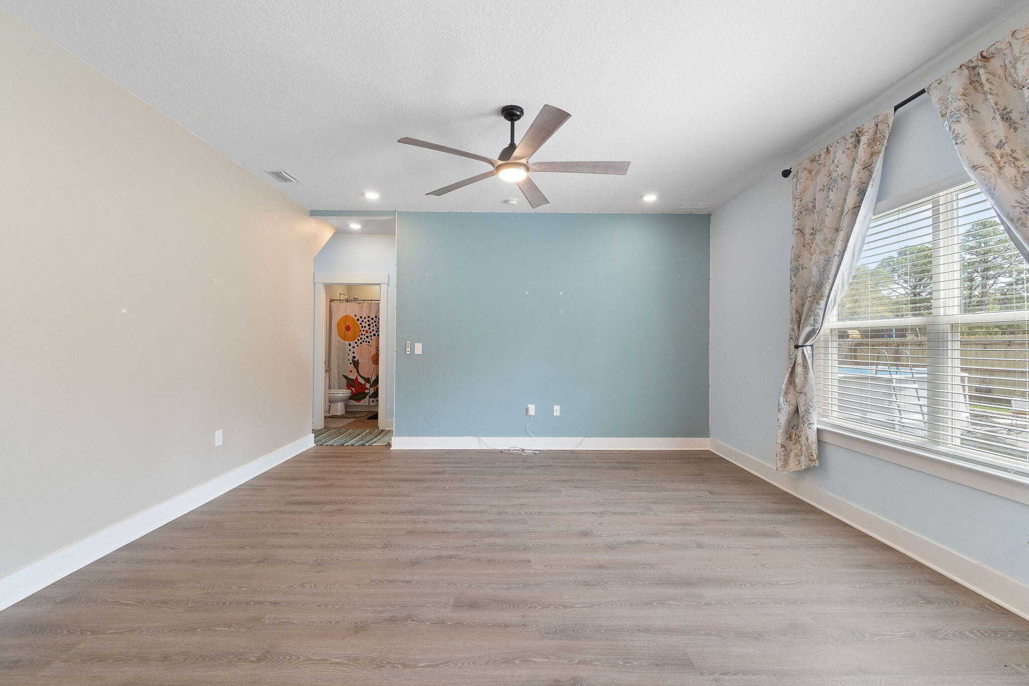 Water Leaf - Residential