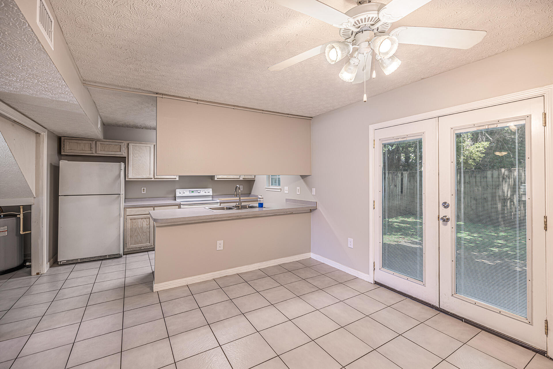 CHATELAINE ESTATES S/D PH 2 - Residential