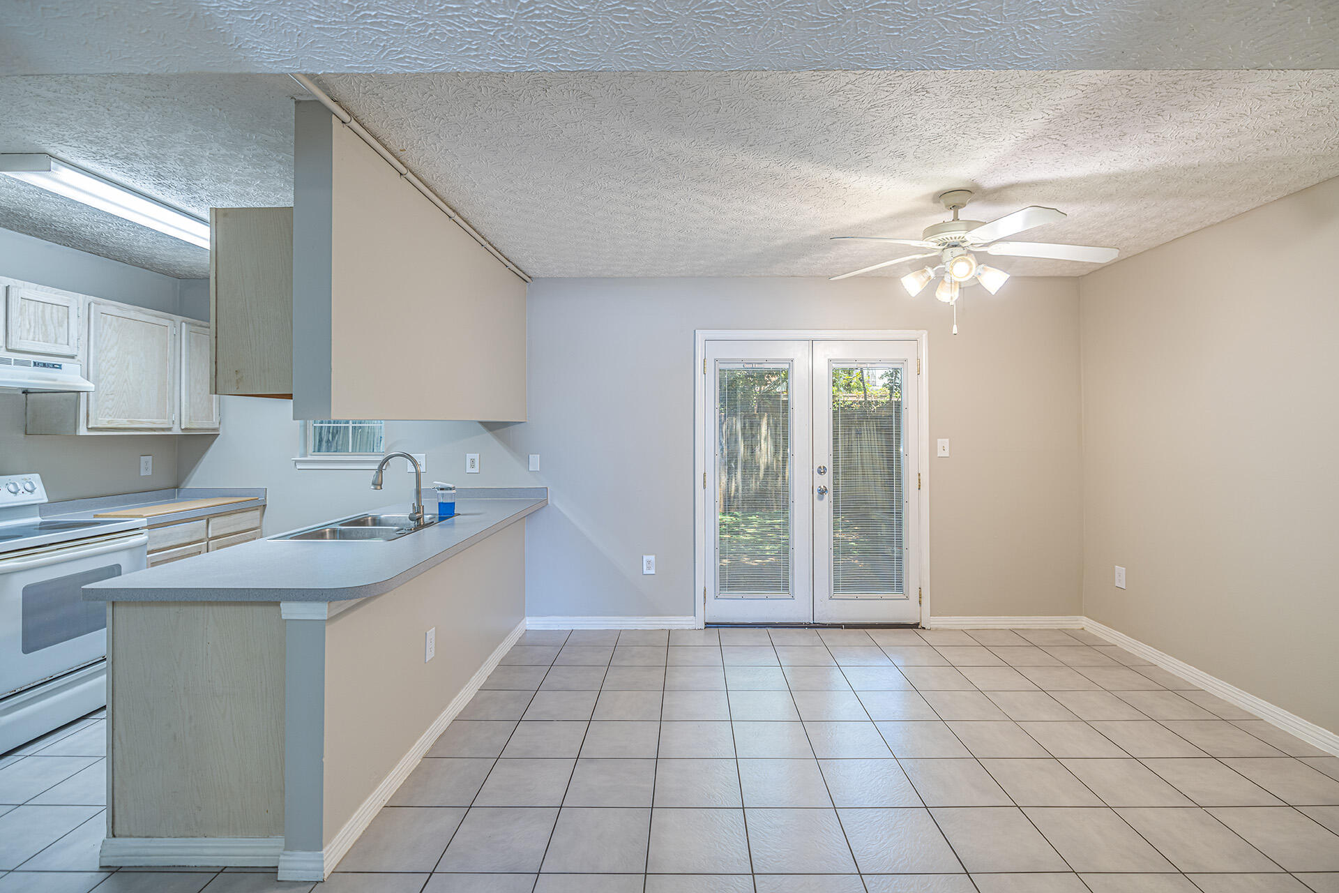 CHATELAINE ESTATES S/D PH 2 - Residential