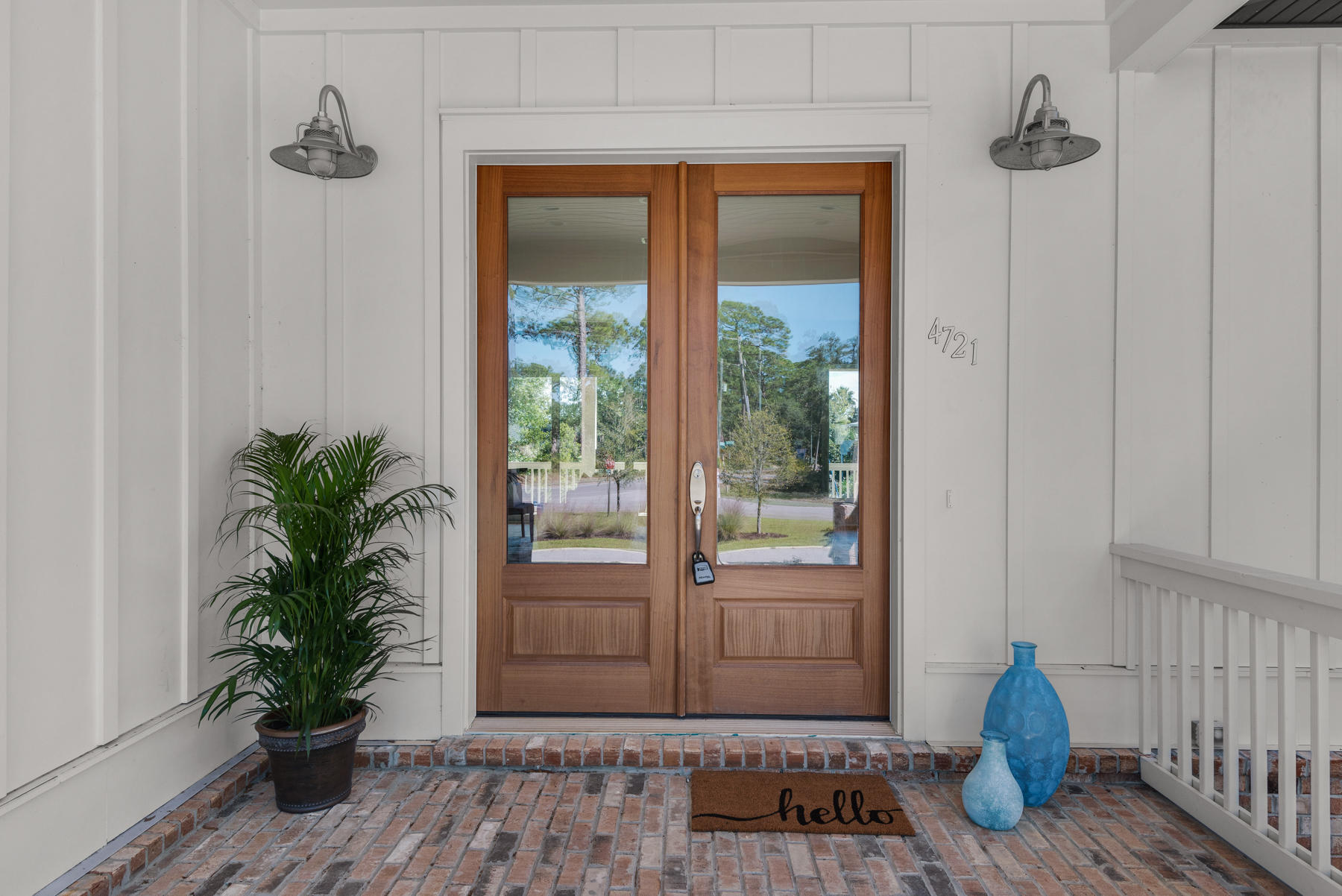 SOUNDSIDE EAST - Residential