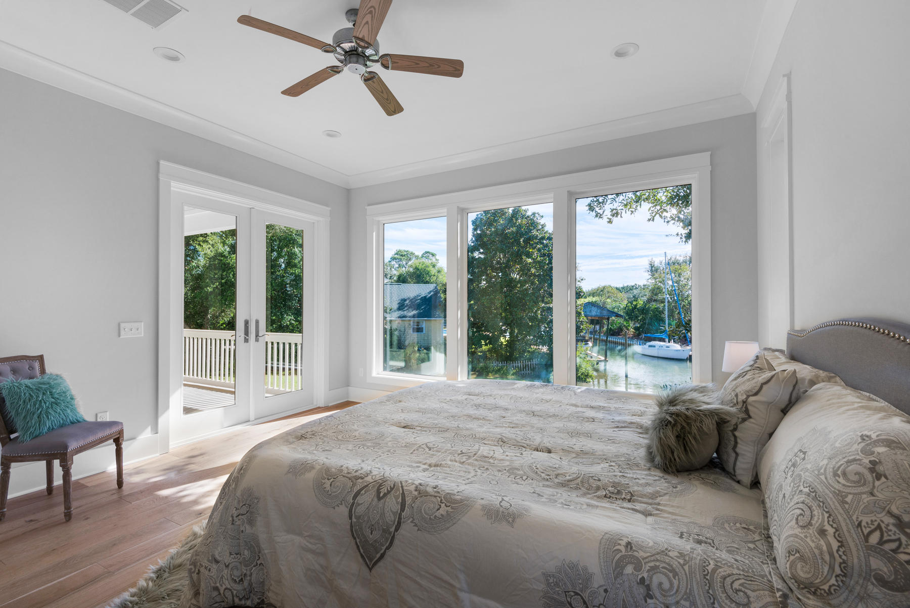 SOUNDSIDE EAST - Residential