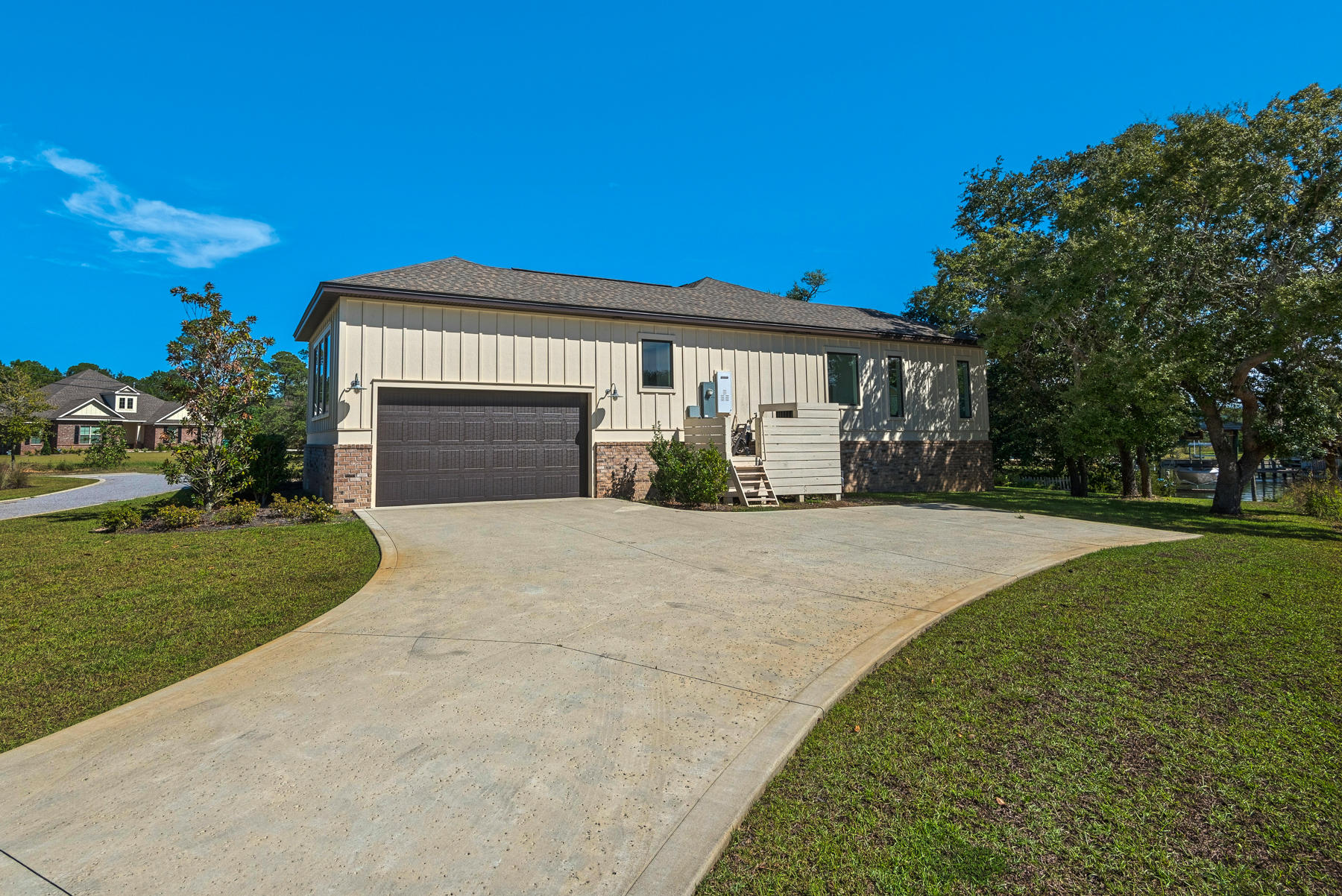 SOUNDSIDE EAST - Residential