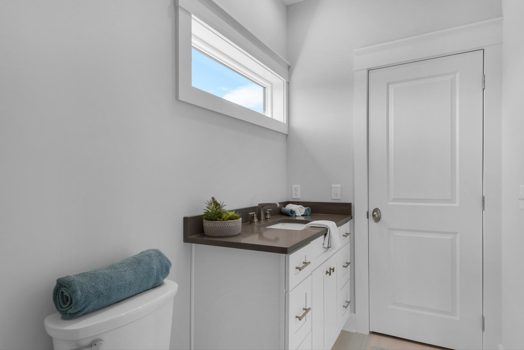 SOUNDSIDE EAST - Residential