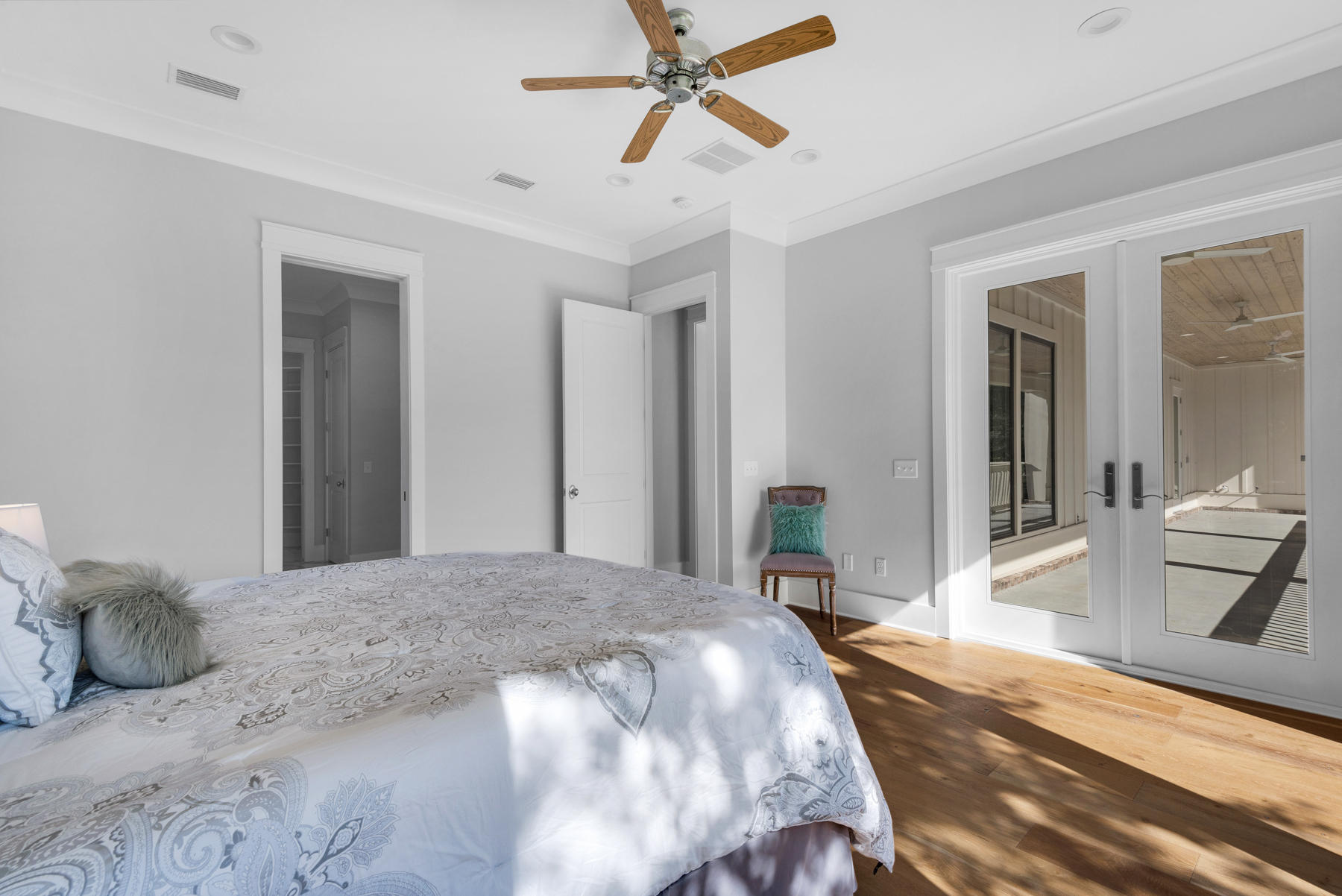 SOUNDSIDE EAST - Residential