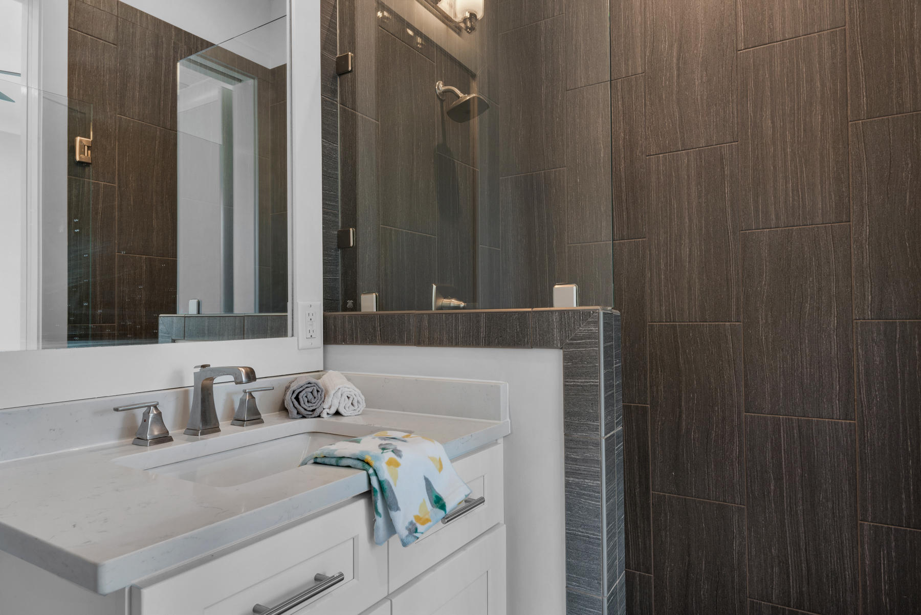 SOUNDSIDE EAST - Residential