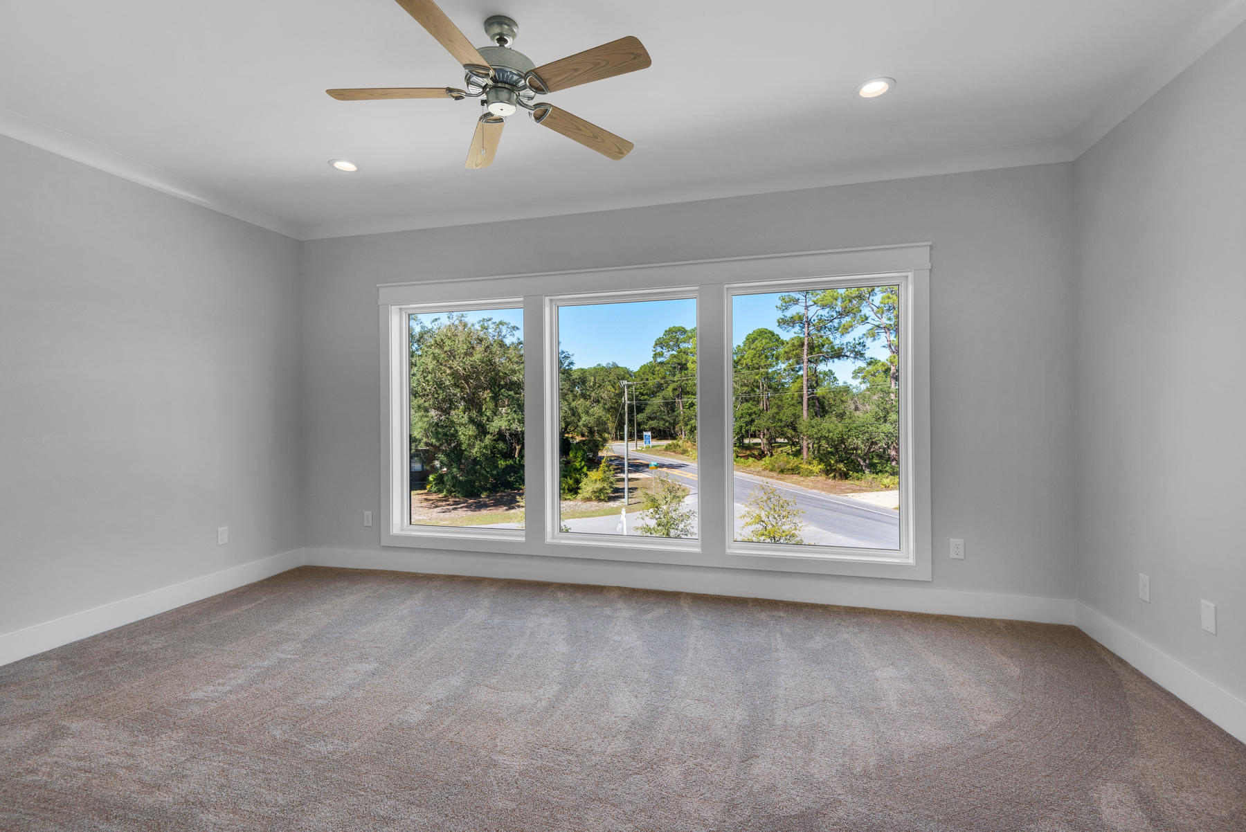 SOUNDSIDE EAST - Residential