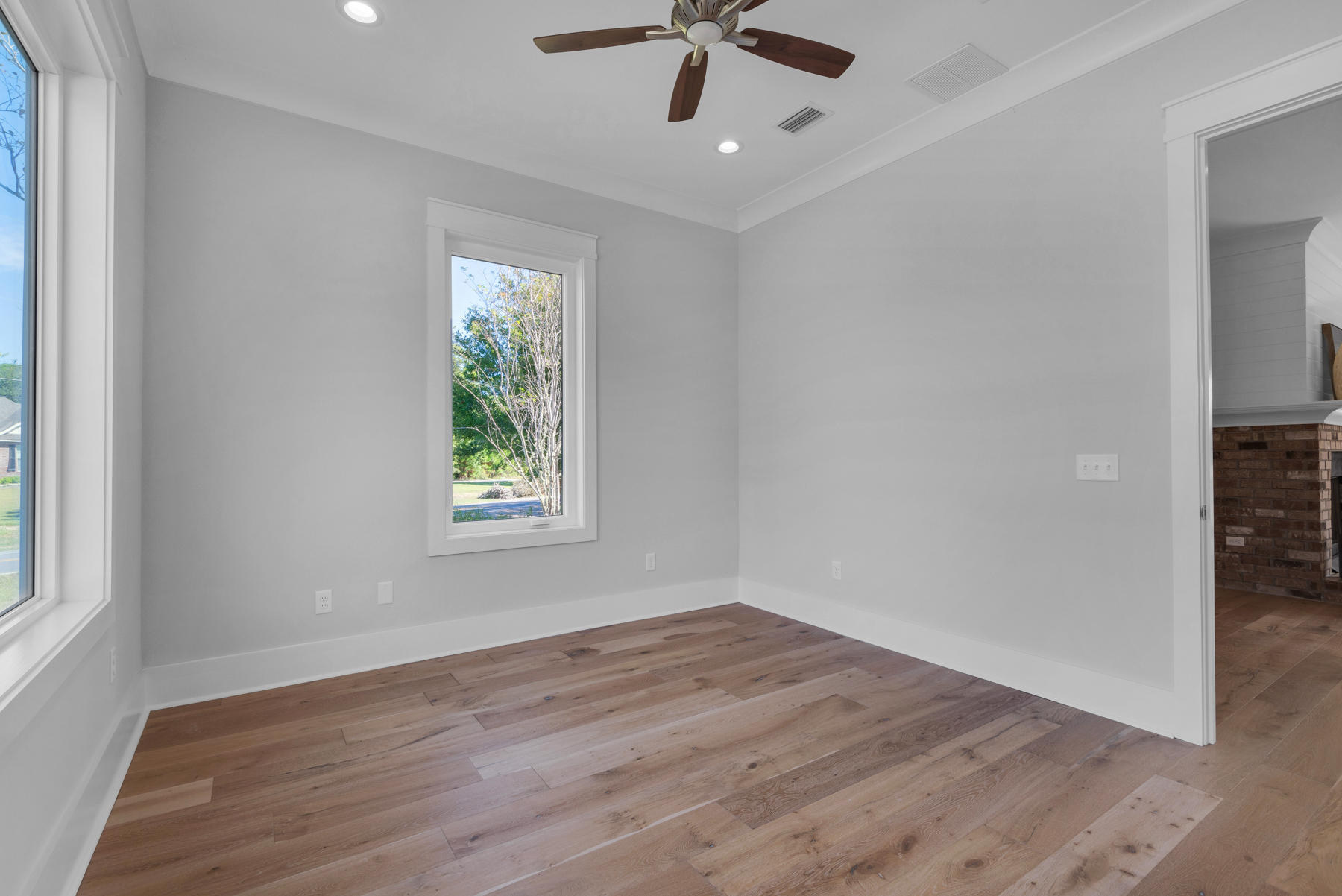 SOUNDSIDE EAST - Residential