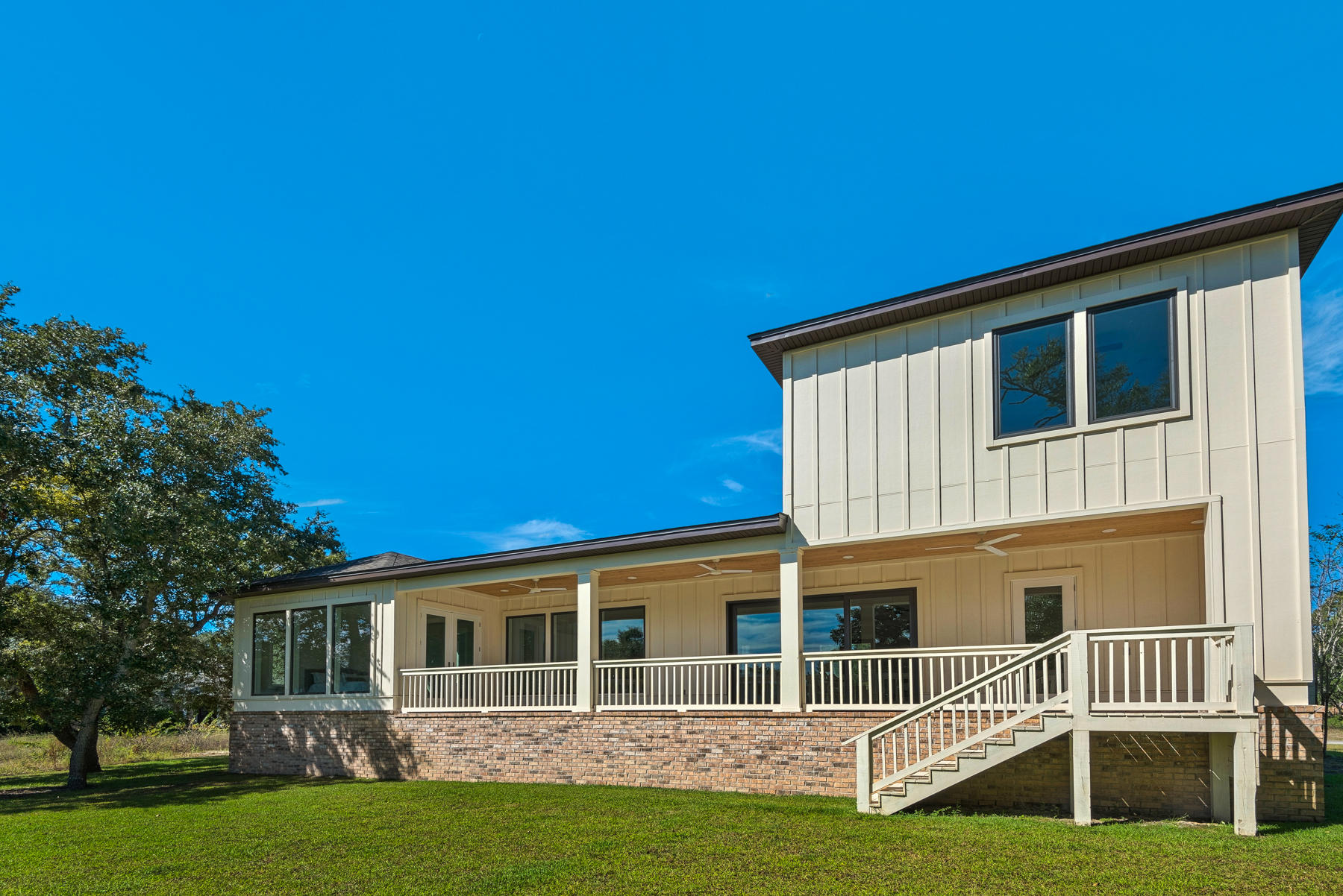 SOUNDSIDE EAST - Residential