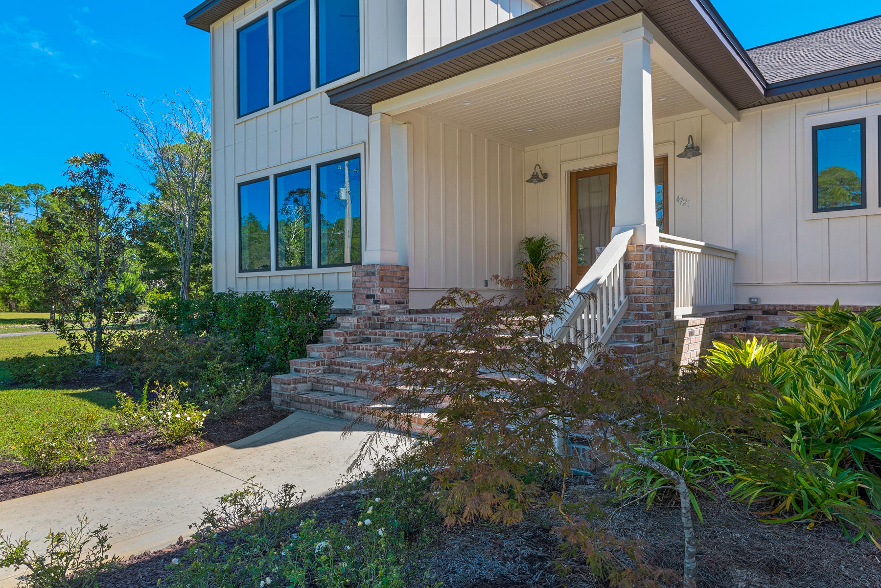 SOUNDSIDE EAST - Residential