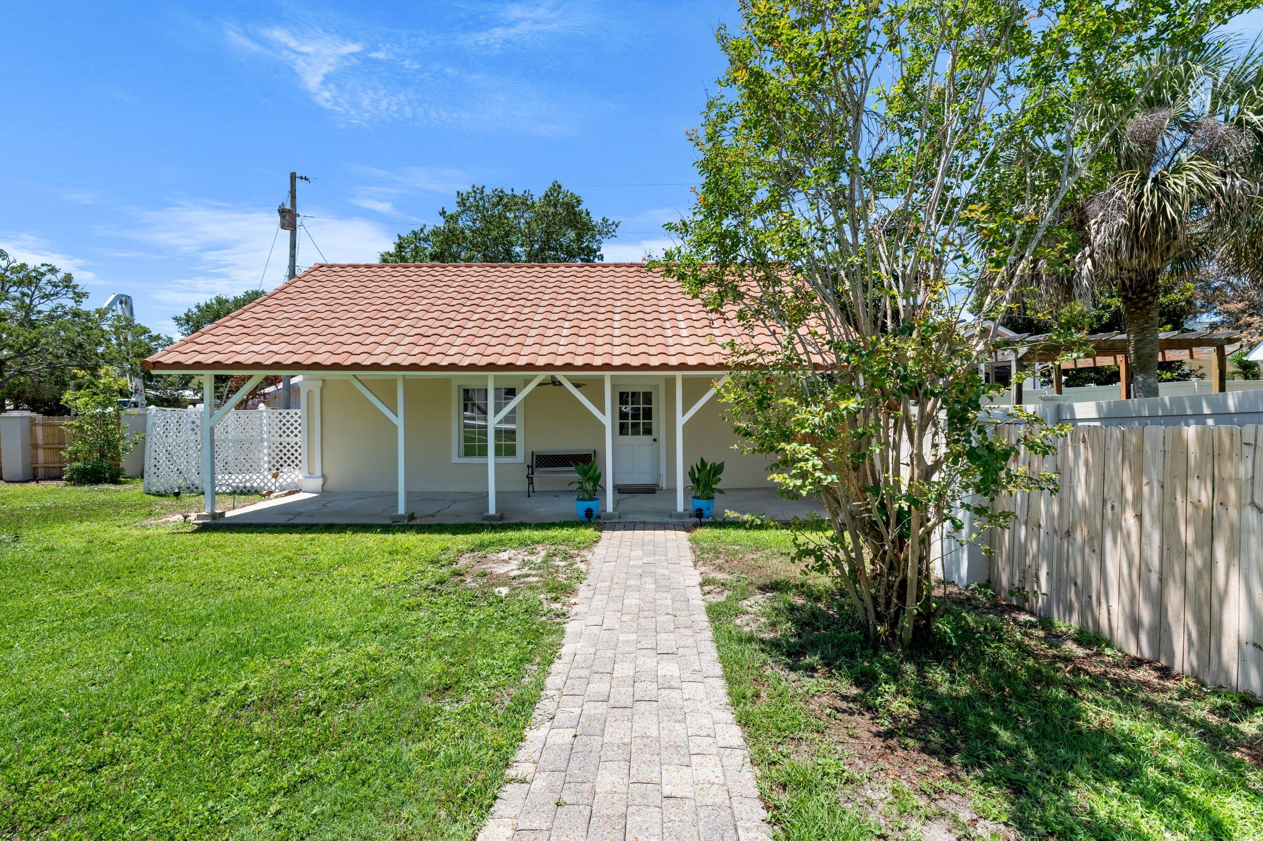 GULF VISTA - Residential