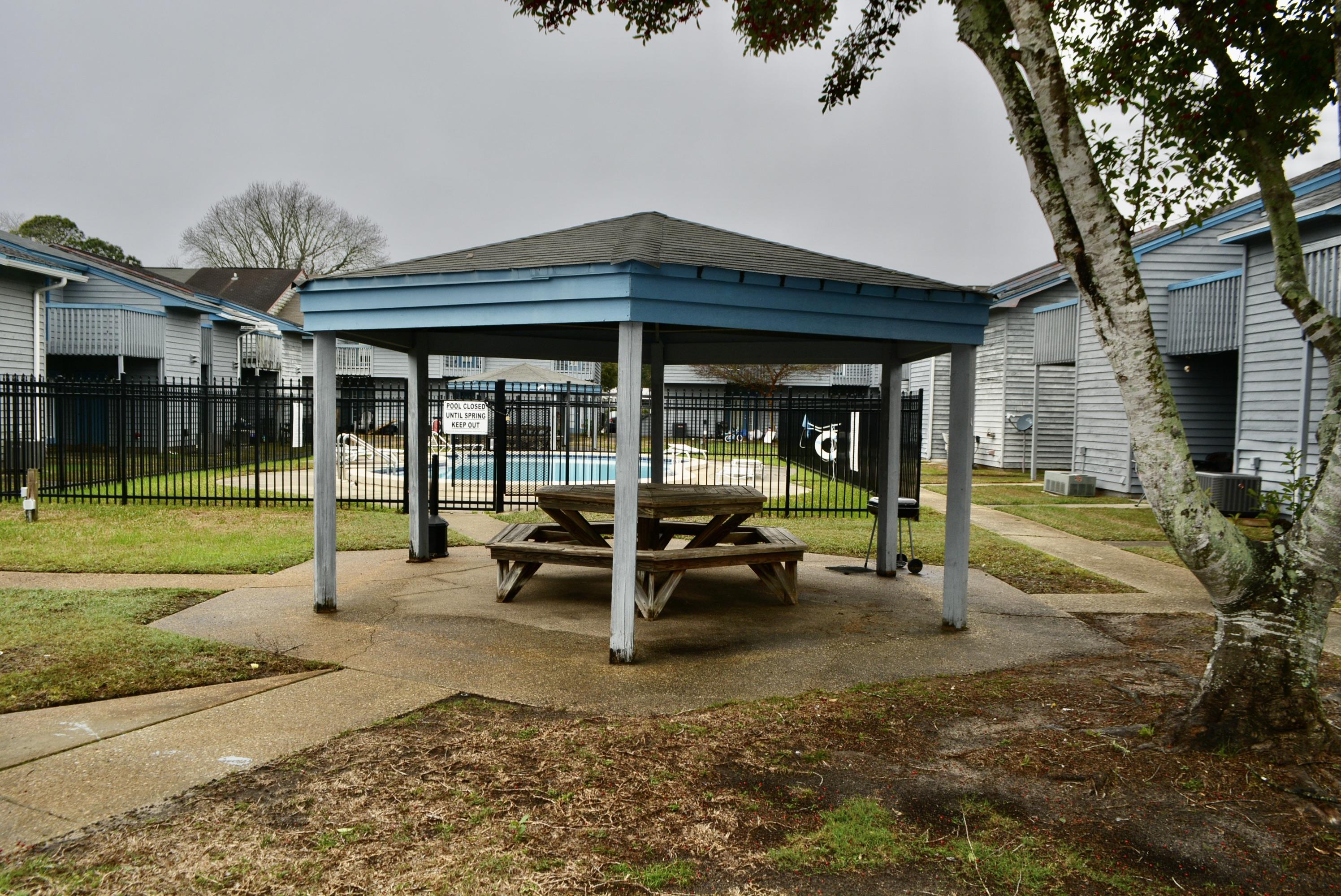 BROWNSVILLE STATION 3 - Residential