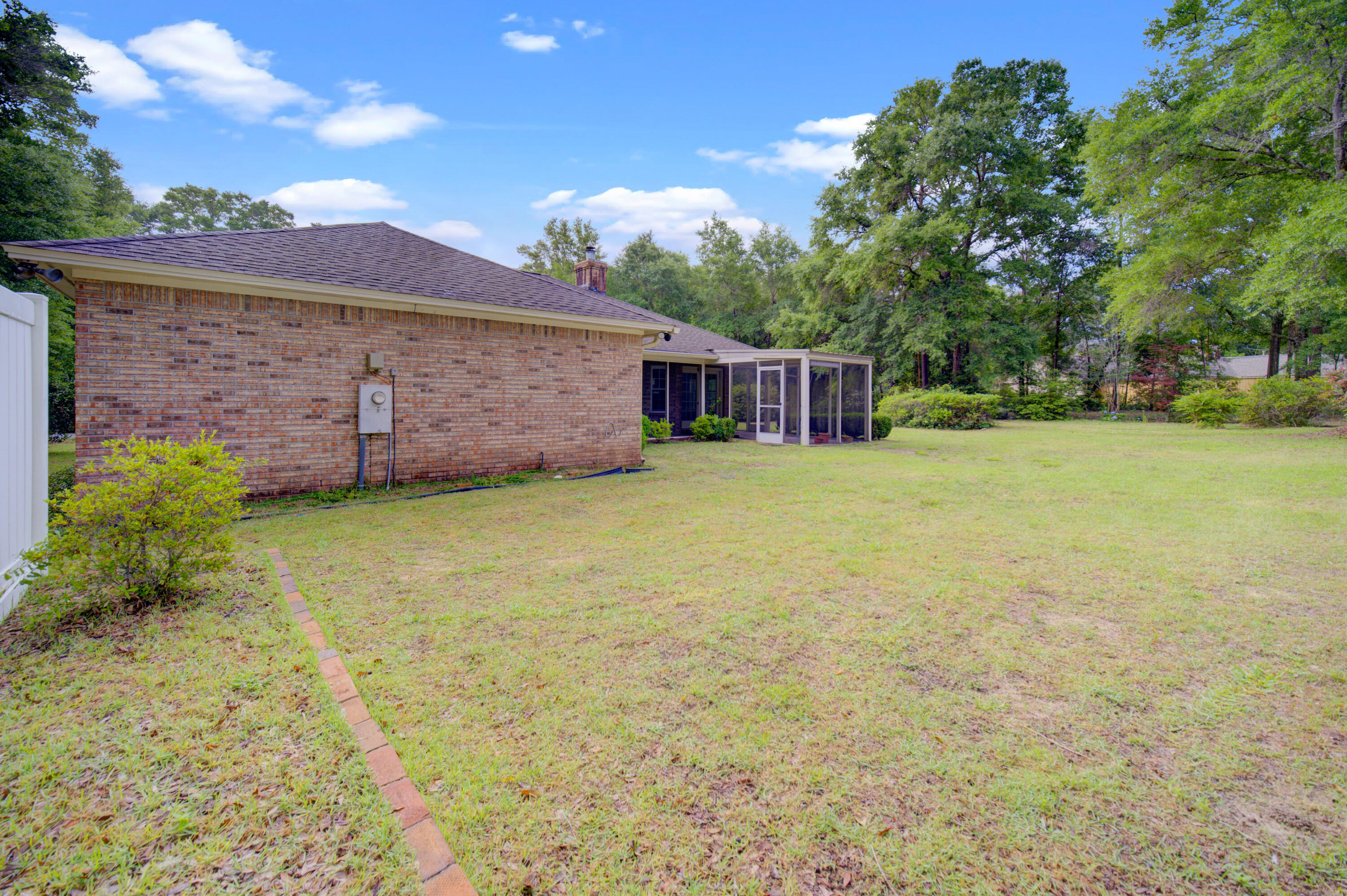 ROCKY BAYOU COUNTRY CLUB ESTATES 3 - Residential